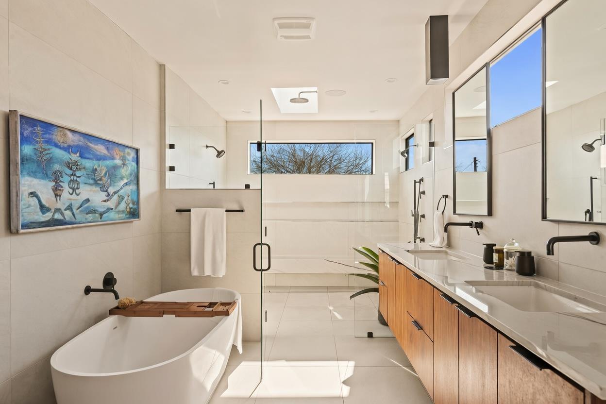 30 Chalmers Ave, Austin, TX 78702