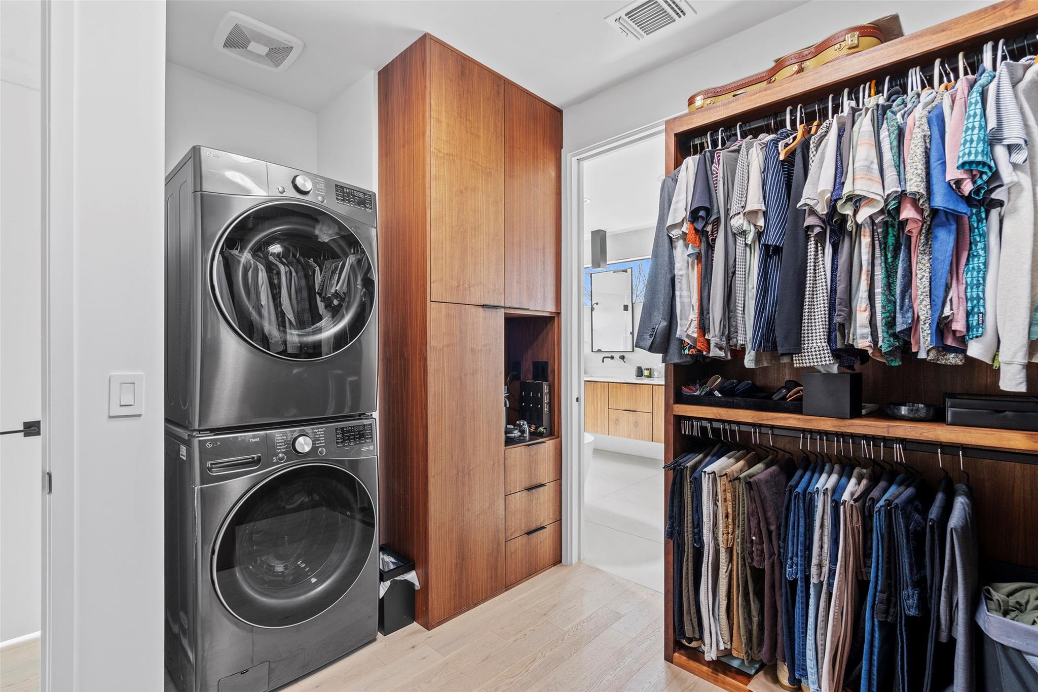 30 Chalmers Ave, Austin, TX 78702