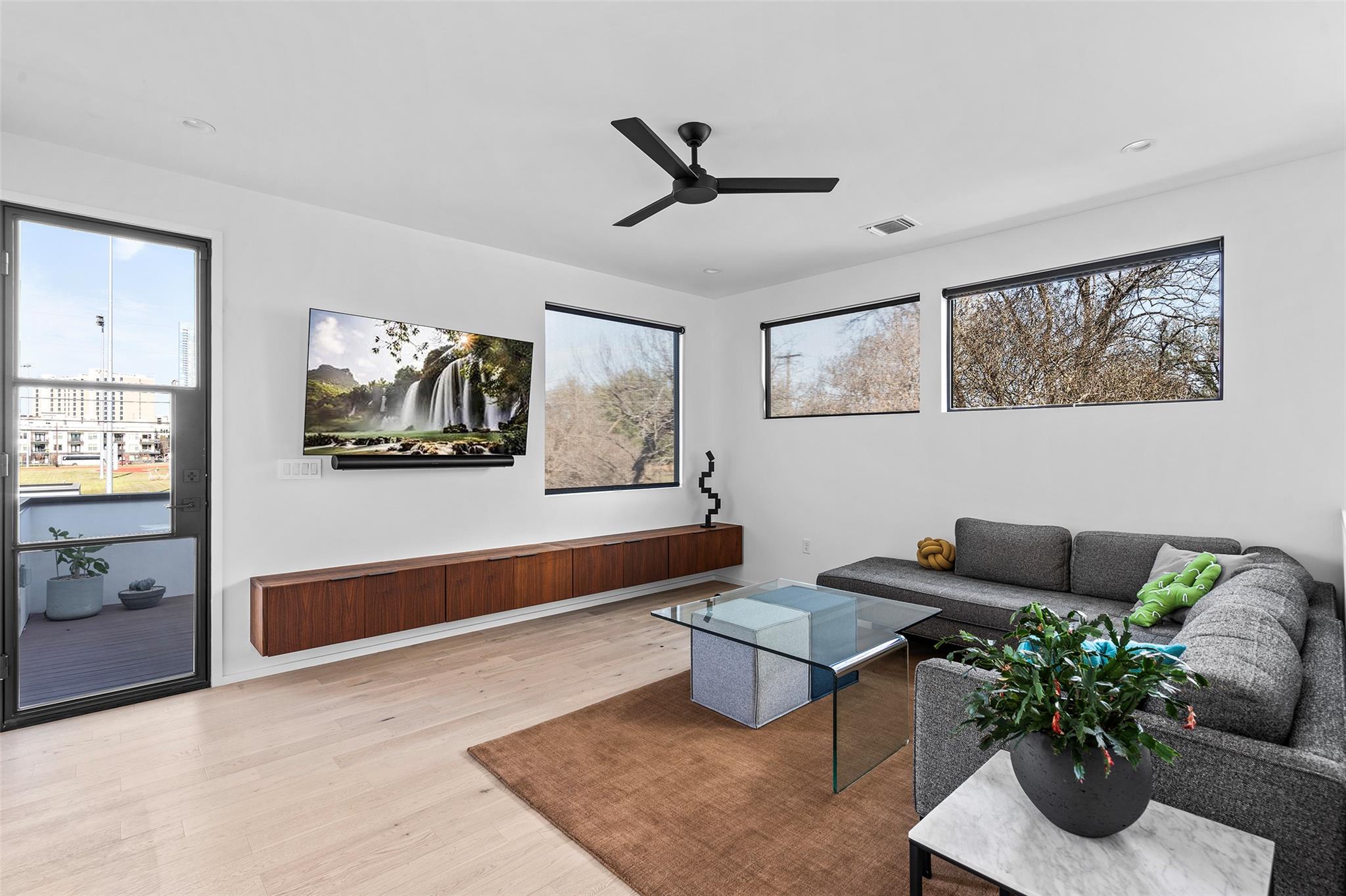 30 Chalmers Ave, Austin, TX 78702