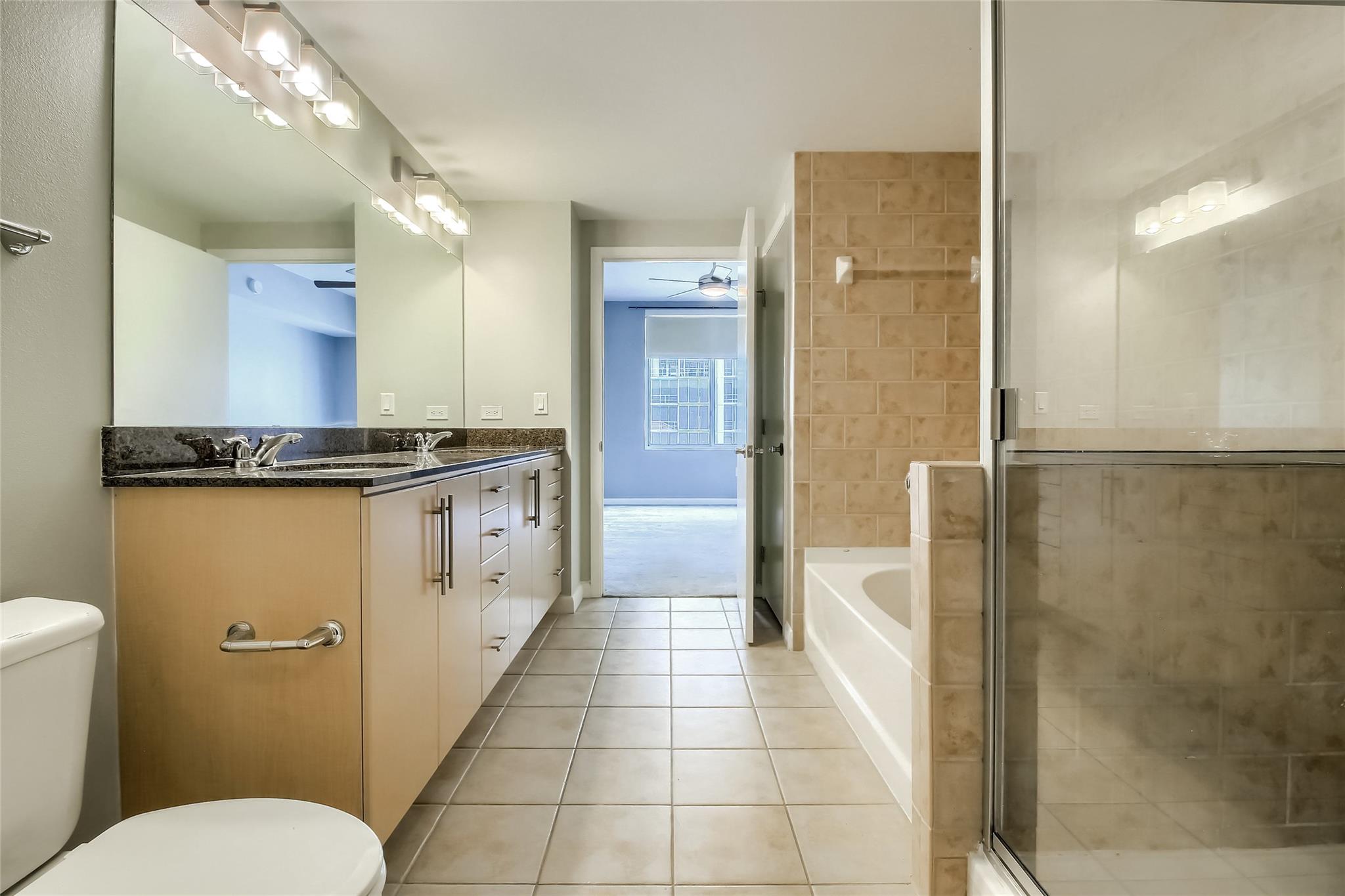 54 Rainey St # 1109, Austin, TX 78701