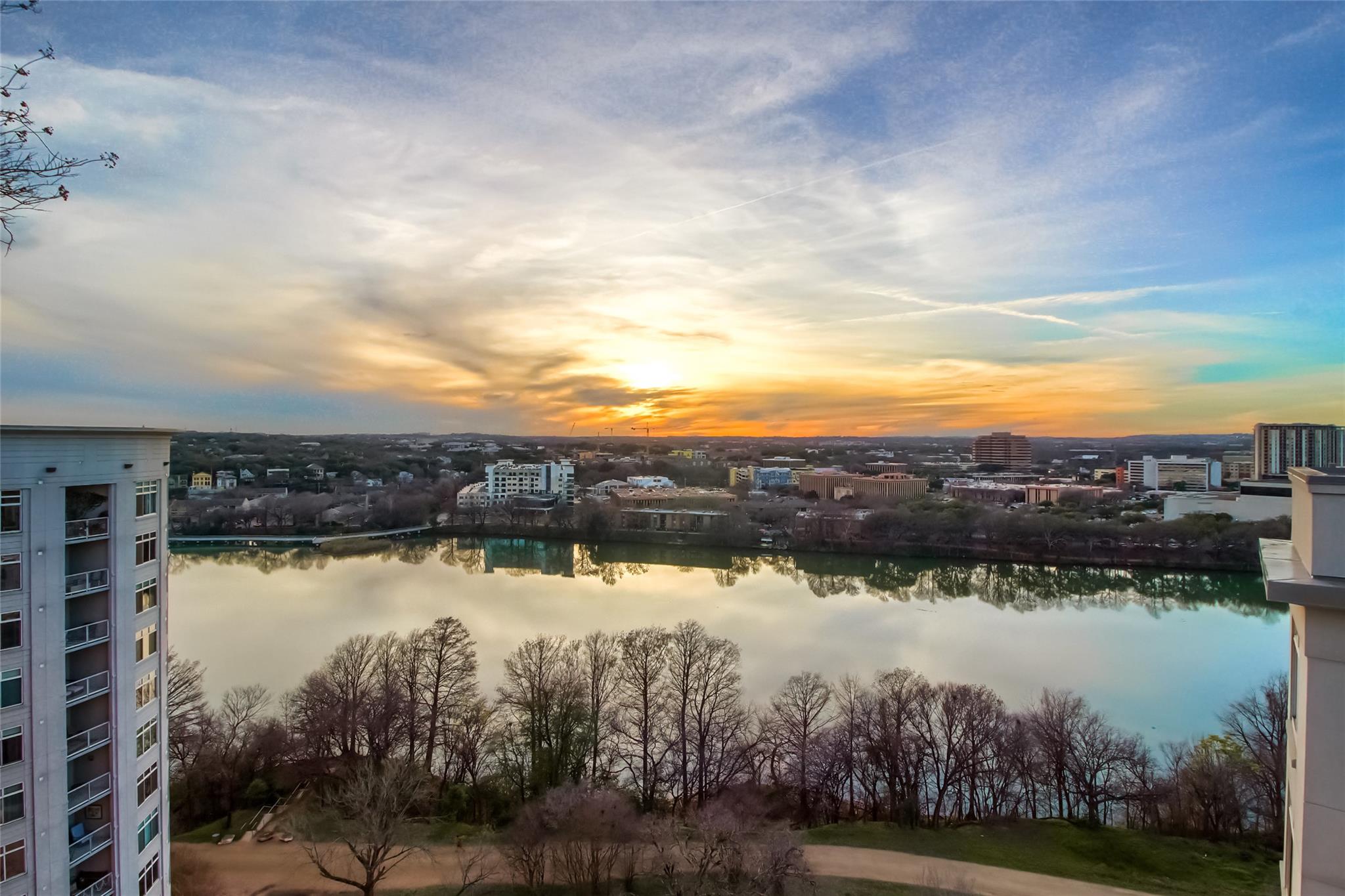 54 Rainey St # 1109, Austin, TX 78701