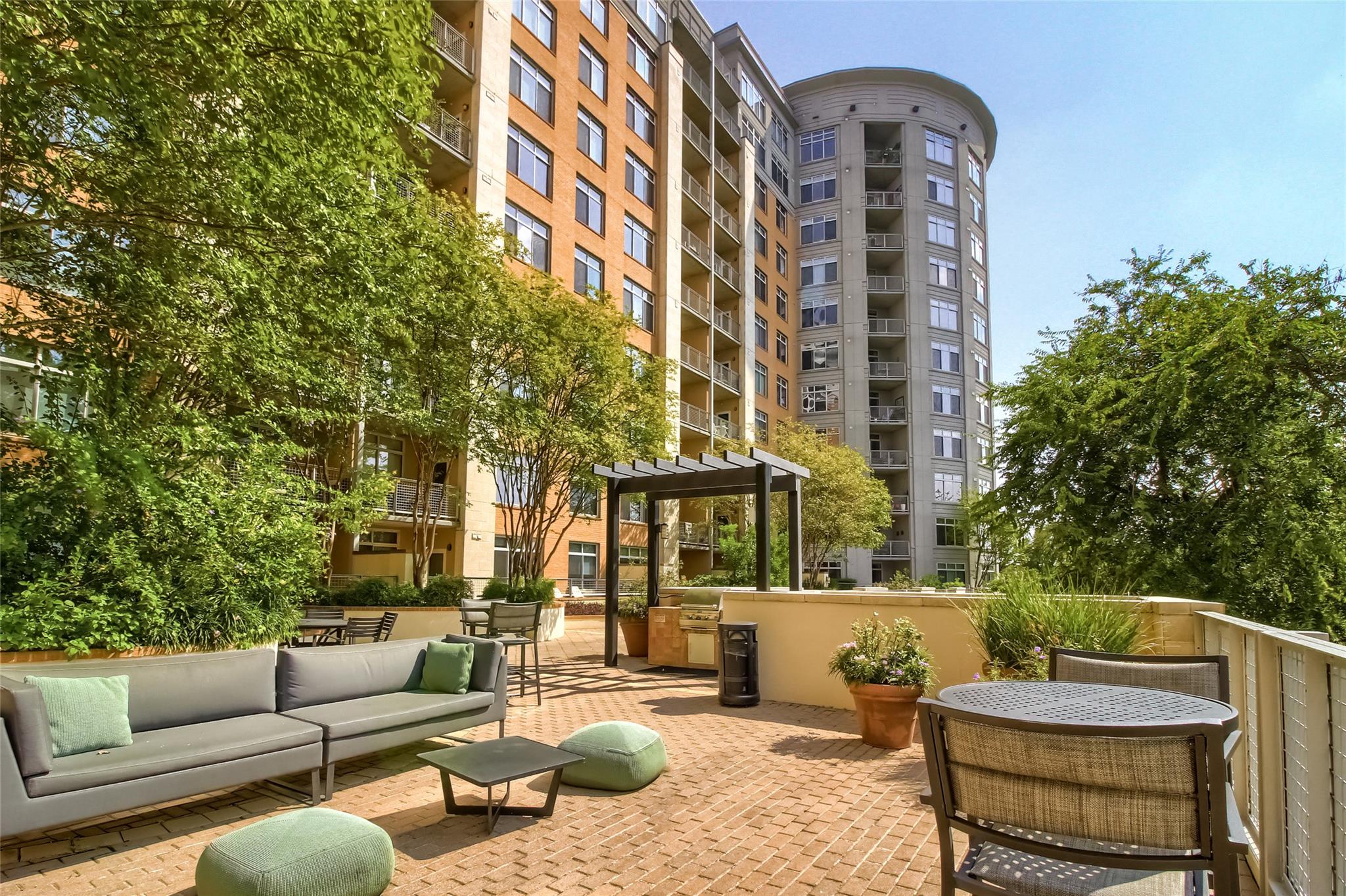 54 Rainey St # 1109, Austin, TX 78701