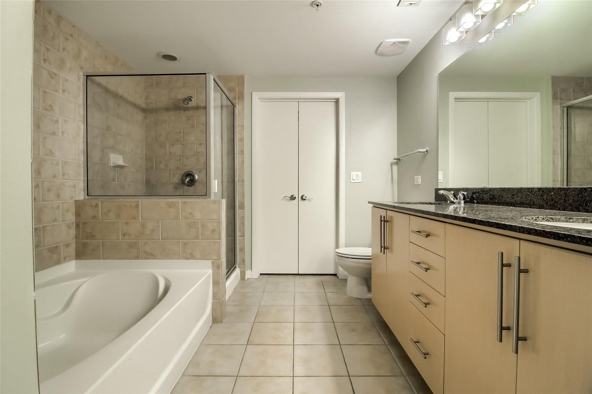 54 Rainey St # 1109, Austin, TX 78701