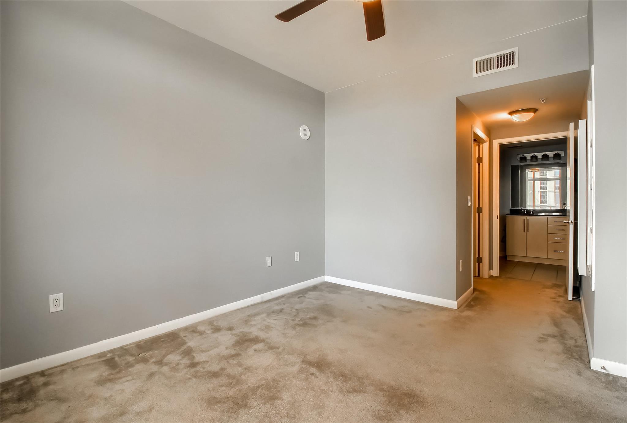 54 Rainey St # 1109, Austin, TX 78701