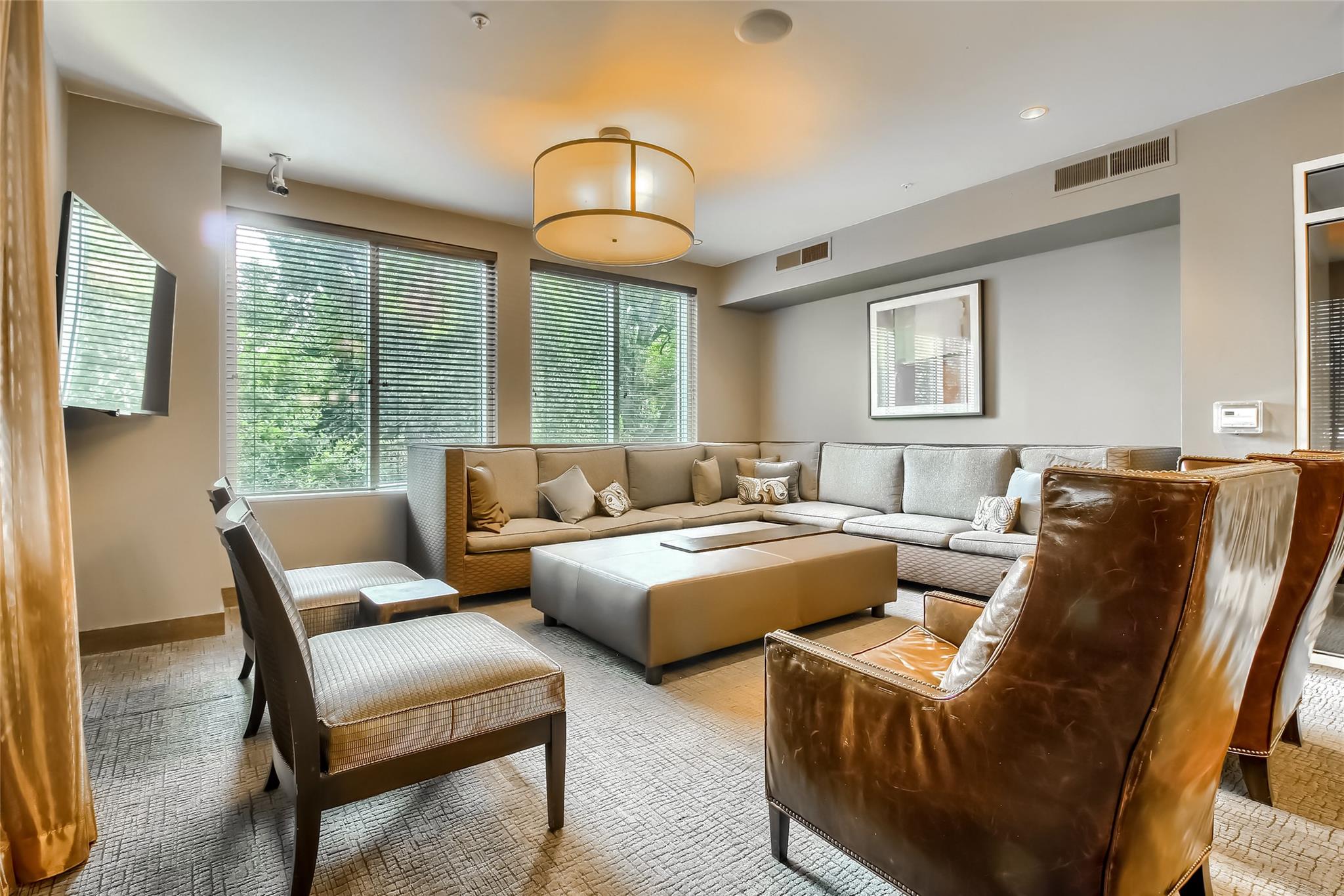 54 Rainey St # 1109, Austin, TX 78701