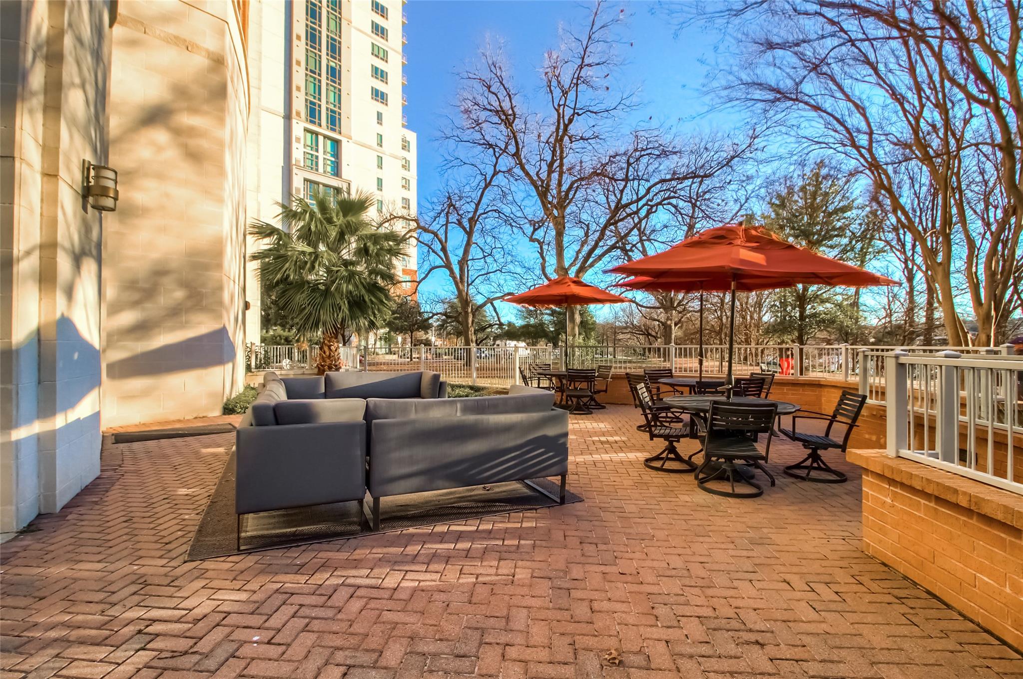 54 Rainey St # 1109, Austin, TX 78701