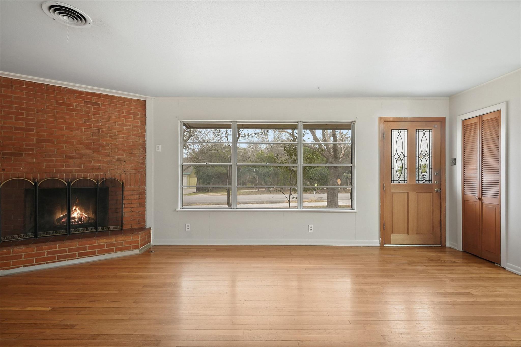 904 Neans Dr, Austin, TX 78758