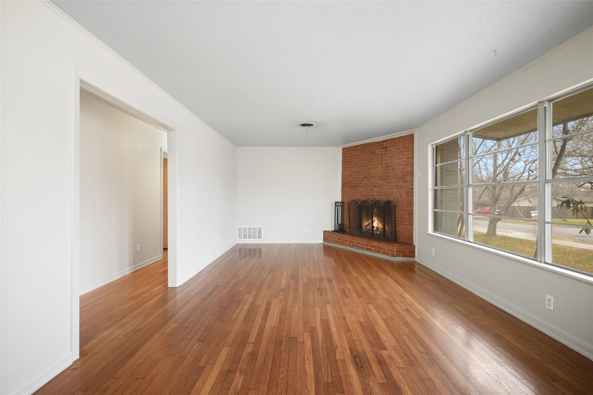 904 Neans Dr, Austin, TX 78758