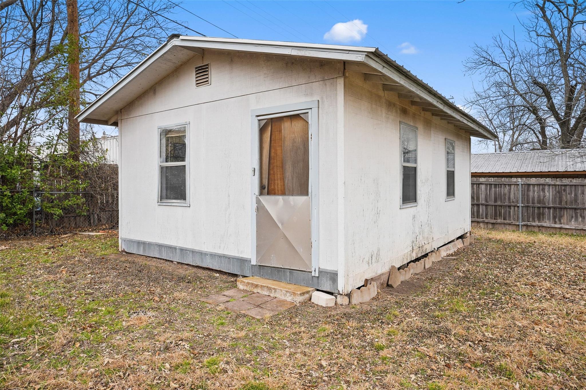 904 Neans Dr, Austin, TX 78758