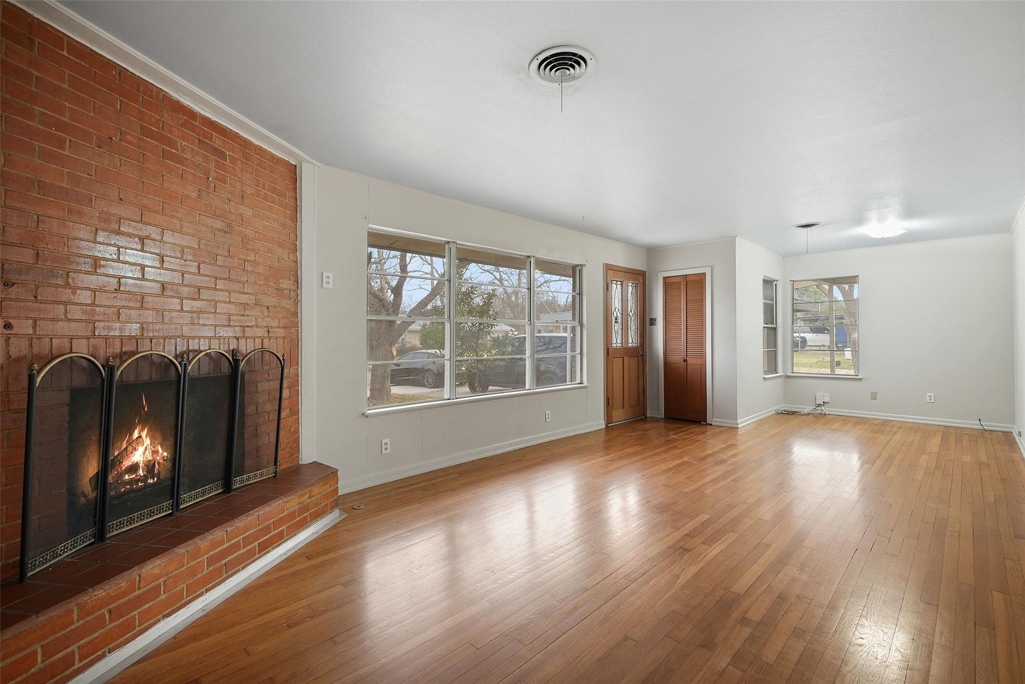 904 Neans Dr, Austin, TX 78758