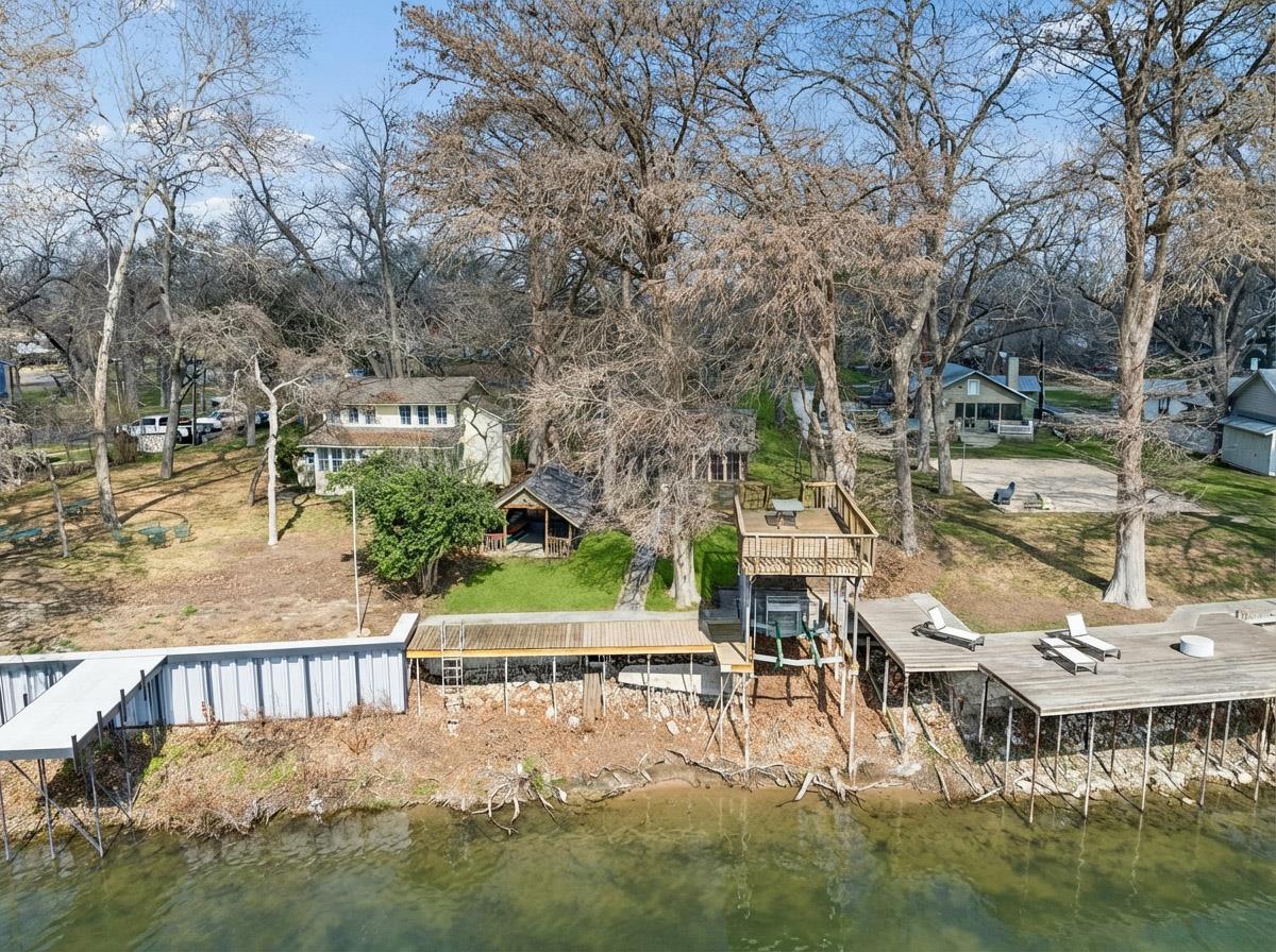 1307 Terminal Loop Rd, McQueeney, TX 78123