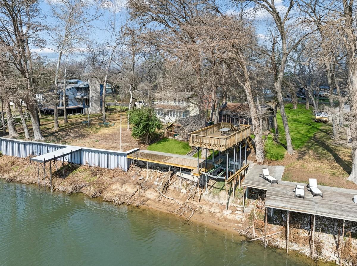 1317 Terminal Loop Rd, McQueeney, TX 78123