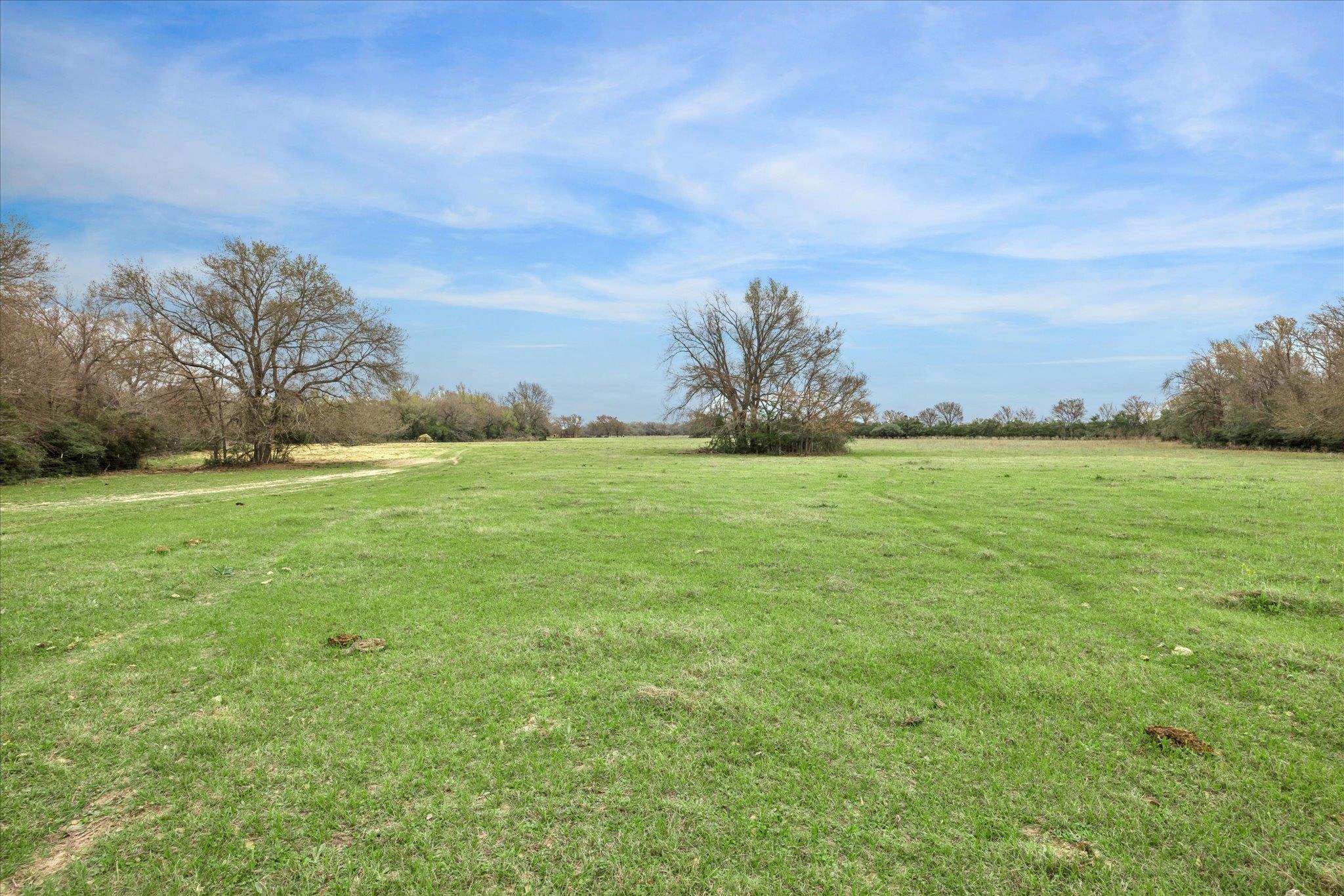 7281 County Road 358 Rd, Gause, TX 77836