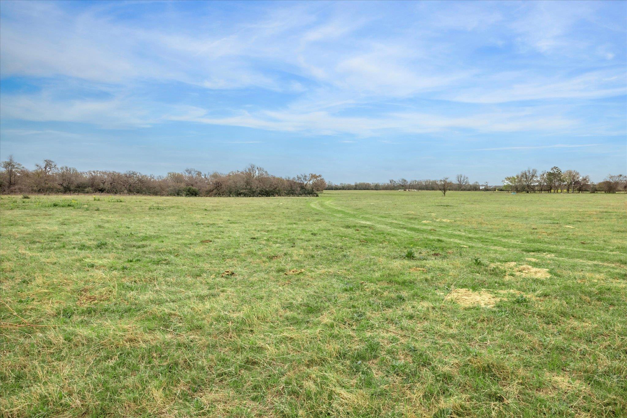 7281 County Road 358 Rd, Gause, TX 77836