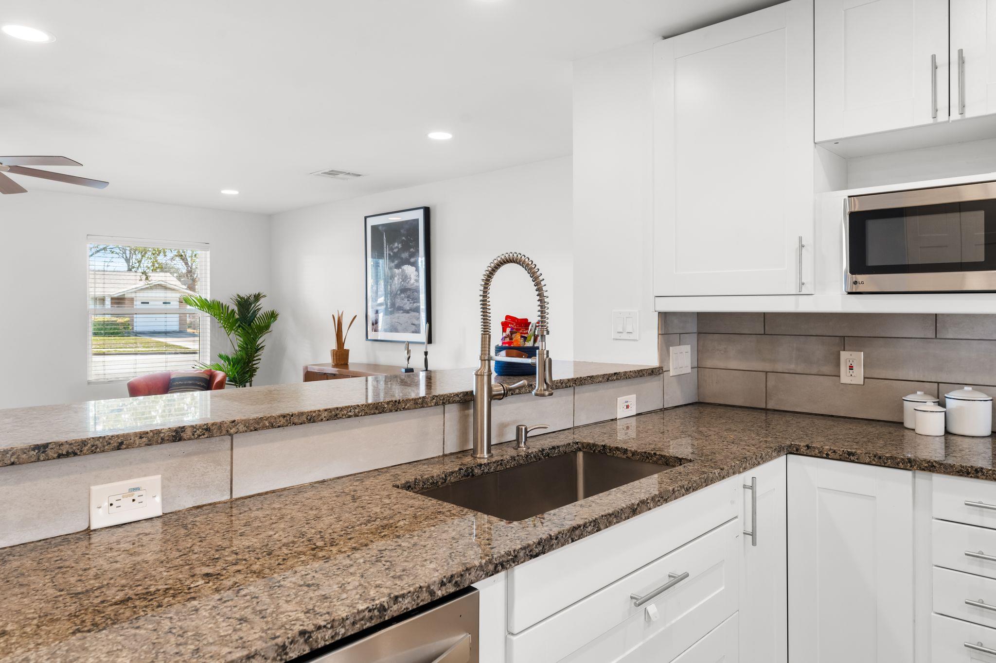 1900 Ohlen Rd, Austin, TX 78757