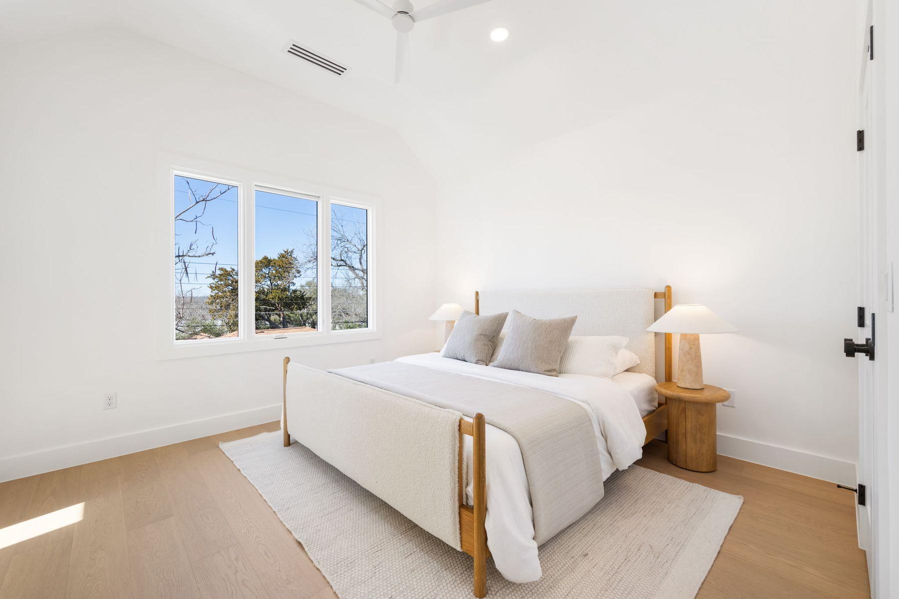 2406 Euclid Ave # 2, Austin, TX 78704