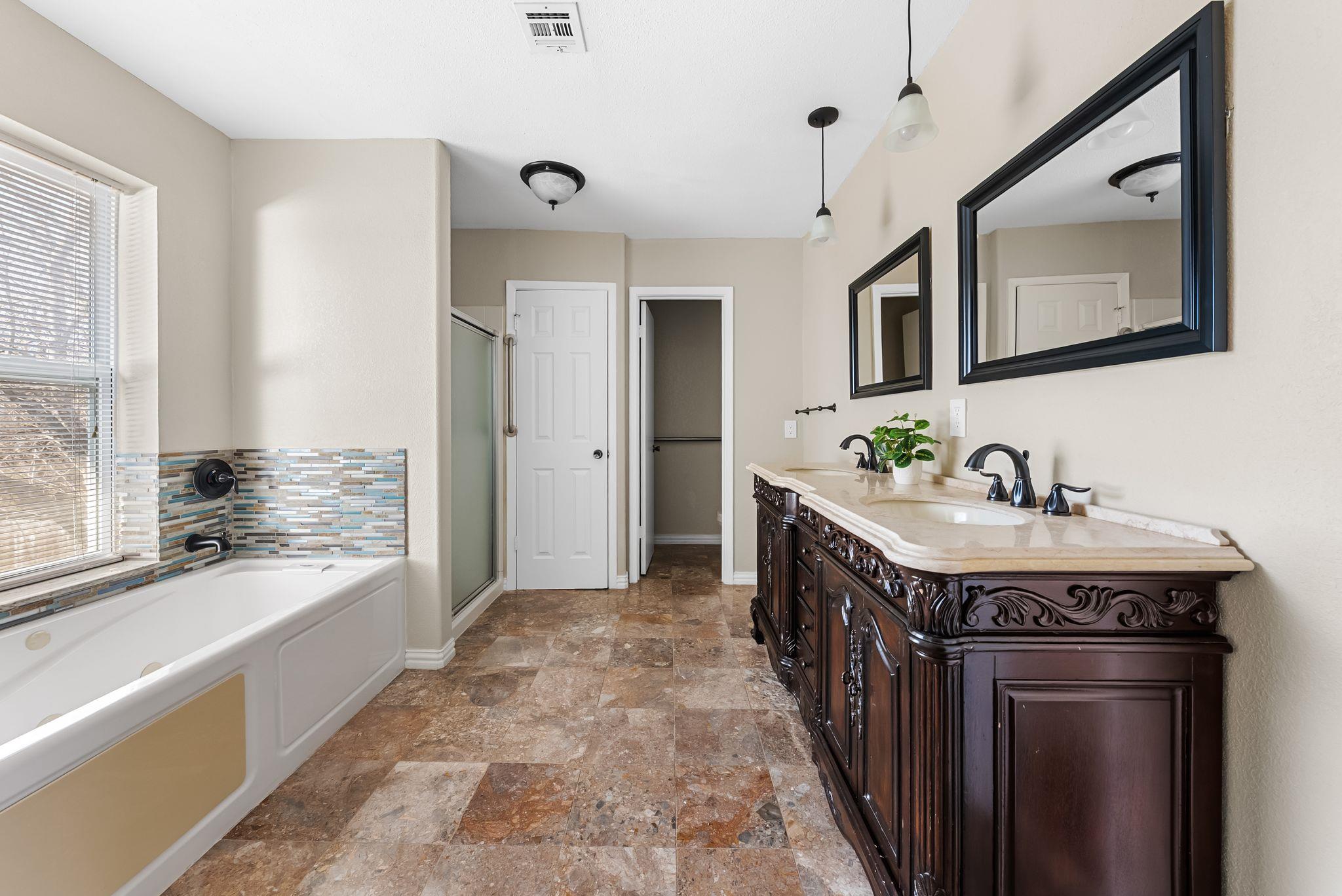 8303 Wexford Dr, Austin, TX 78759