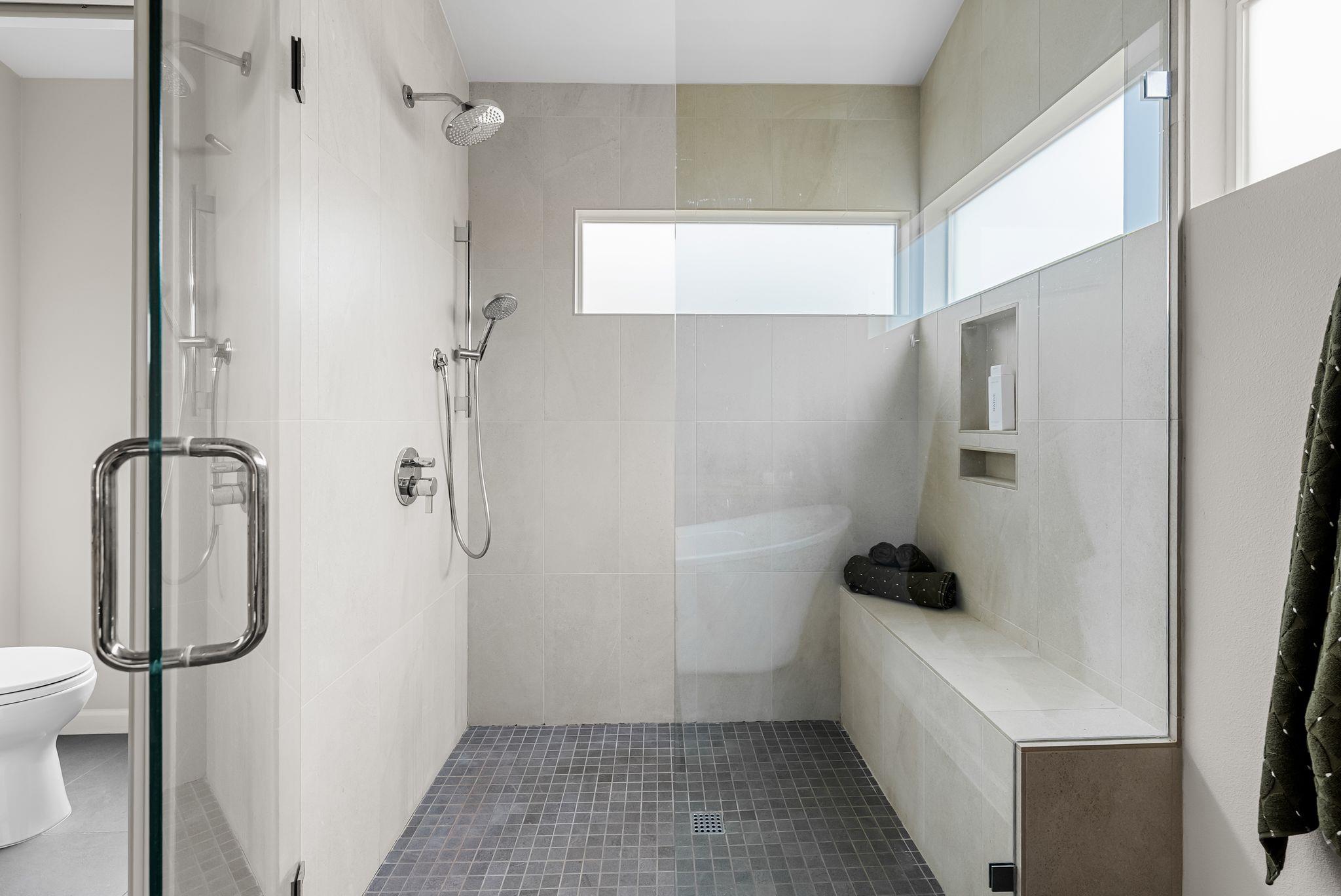 1612 Meadow Ln, Taylor, TX 76574