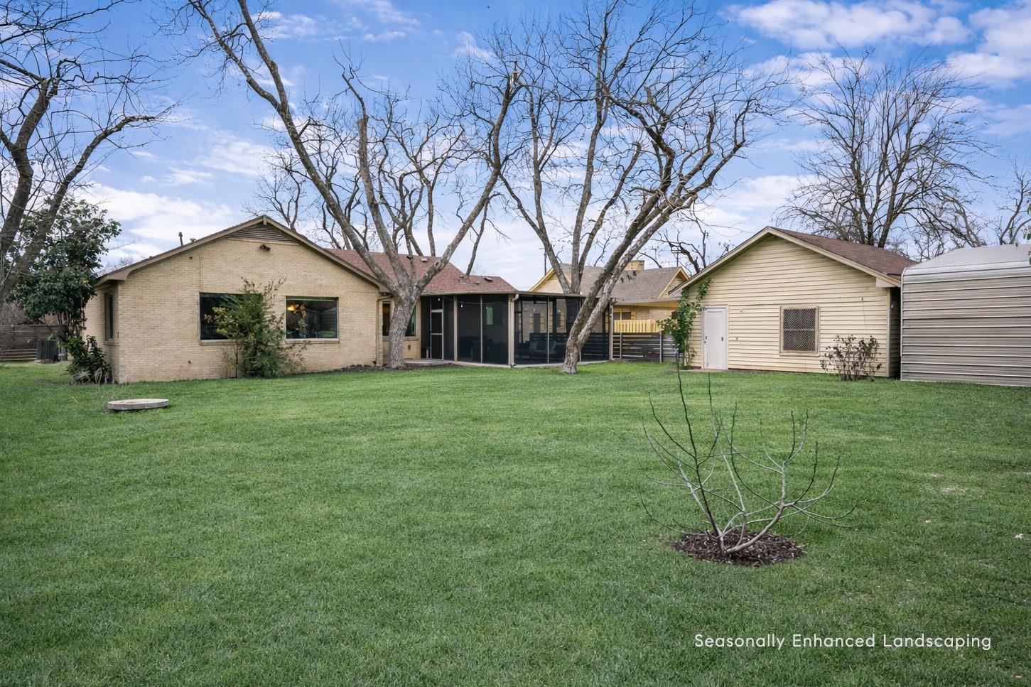 1612 Meadow Ln, Taylor, TX 76574