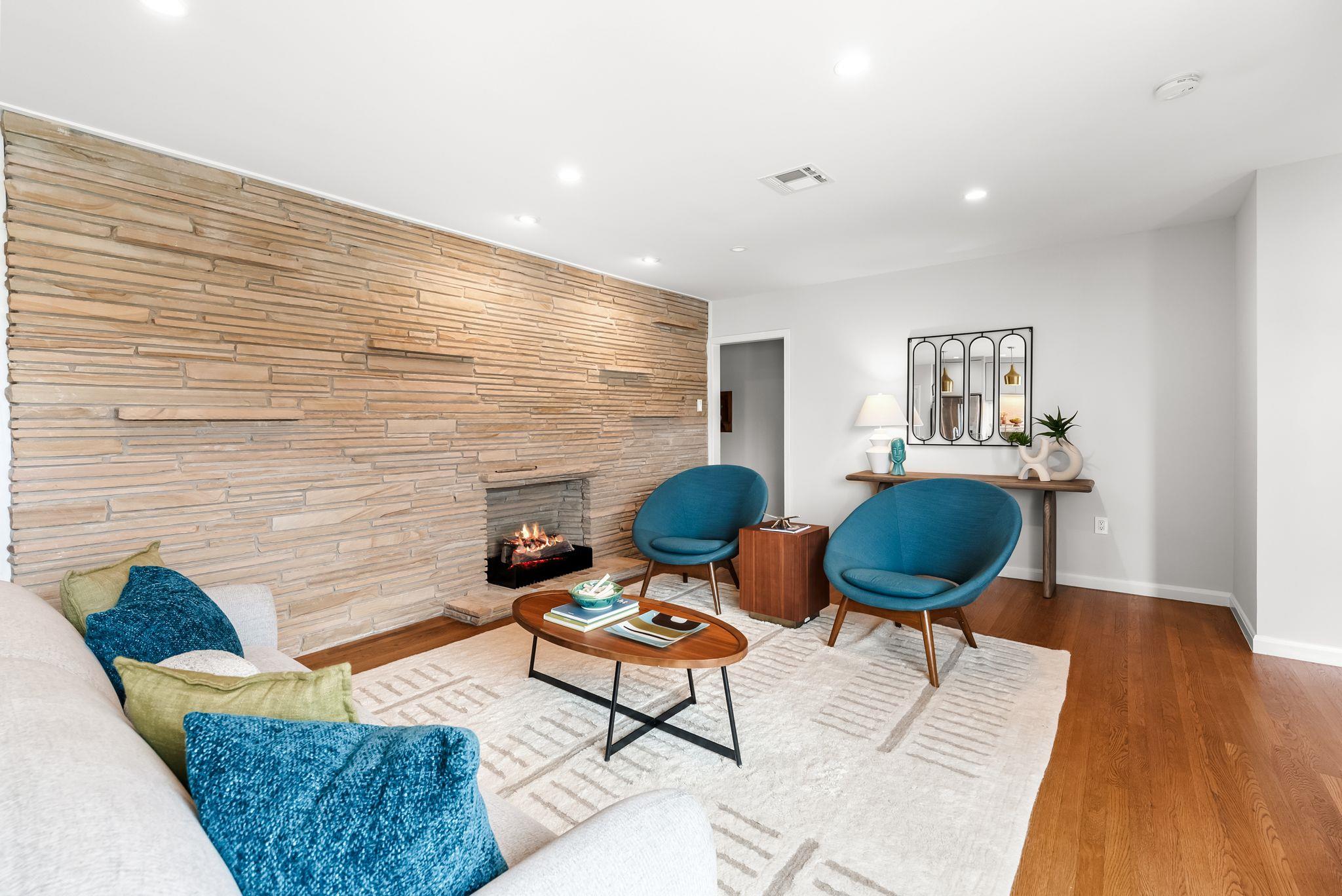 1612 Meadow Ln, Taylor, TX 76574