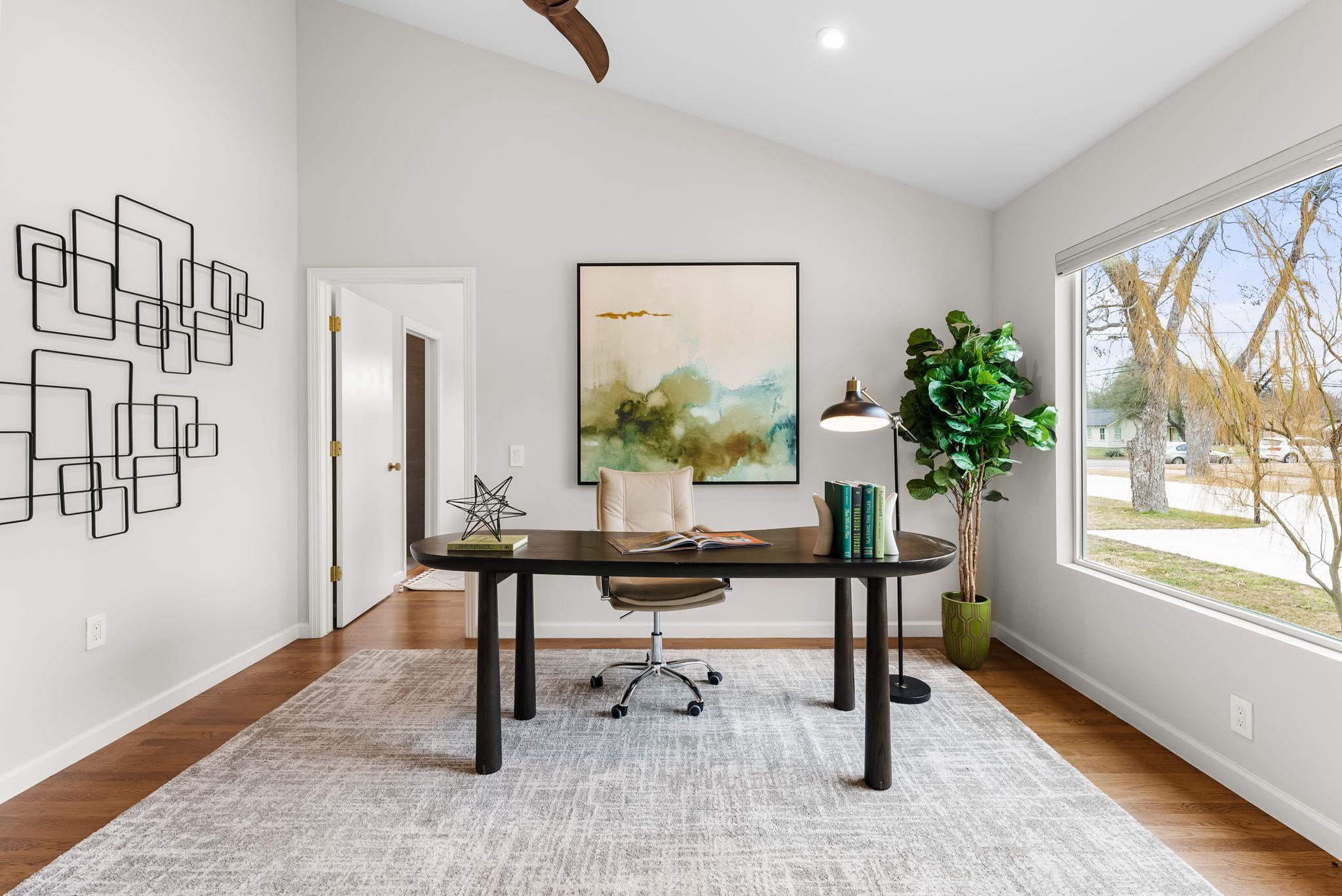 1612 Meadow Ln, Taylor, TX 76574