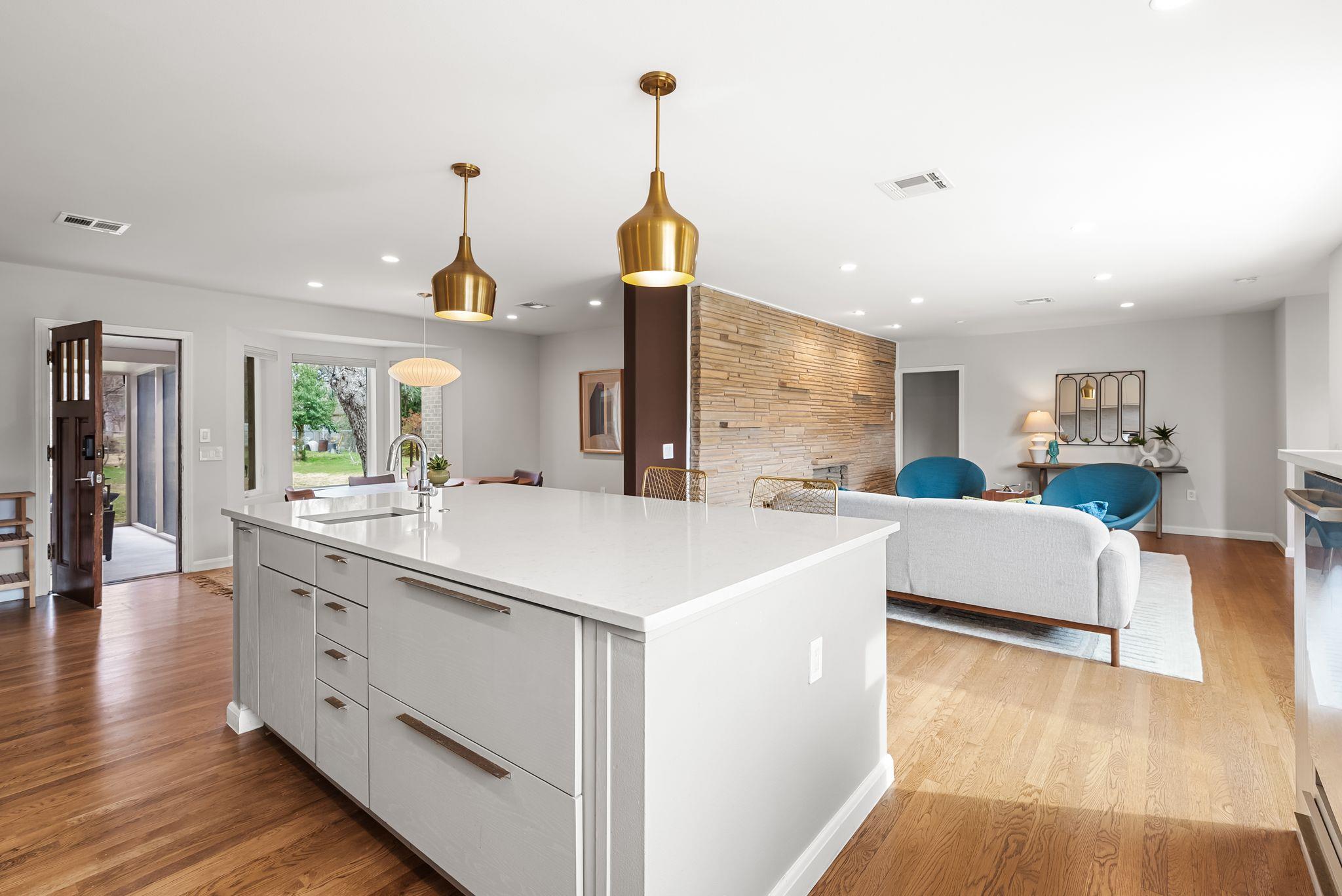 1612 Meadow Ln, Taylor, TX 76574