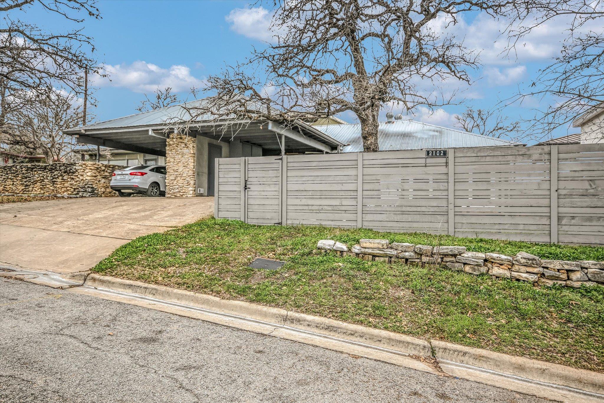1201 Dailey Ave, Austin, TX 78703