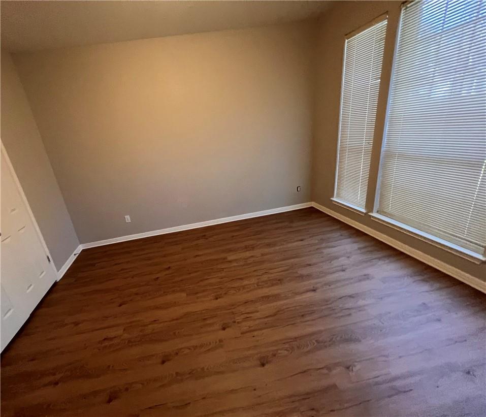 4807 Whispering Valley Dr, Austin, TX 78727