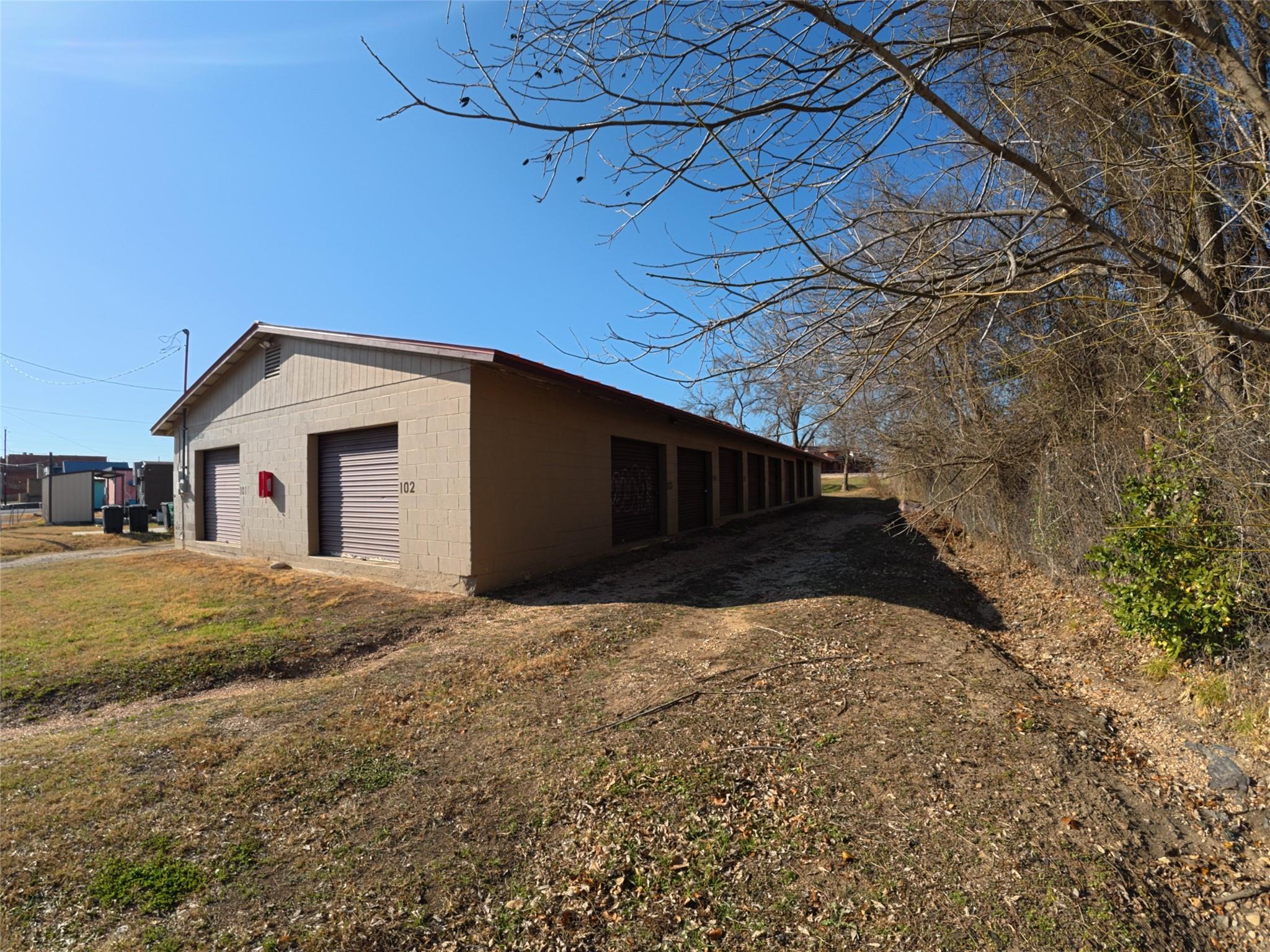 101 & 309 S Main St # A, Elgin, TX 78621