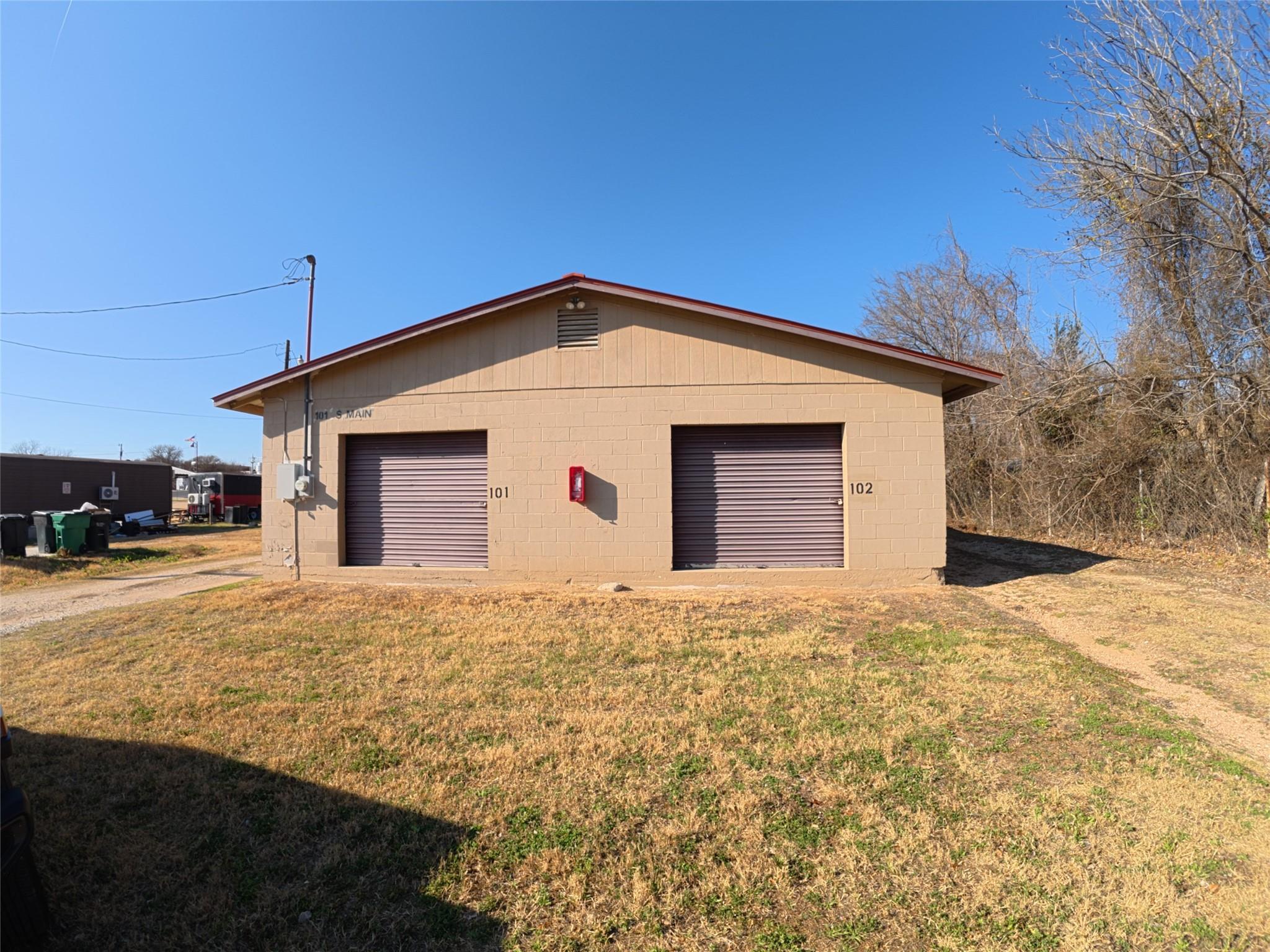 101 & 309 S Main St # A, Elgin, TX 78621