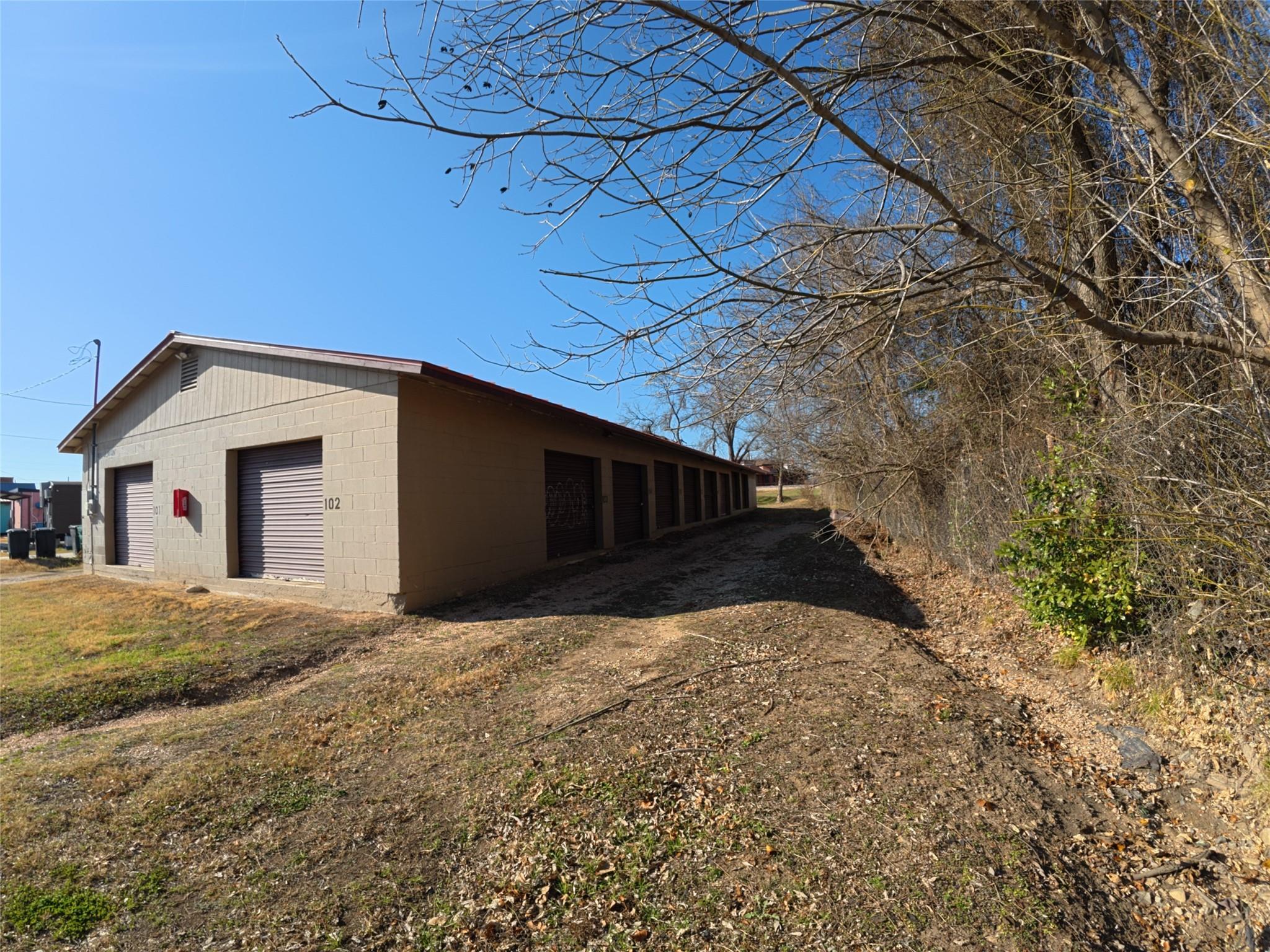 101 & 309 S Main St # A, Elgin, TX 78621