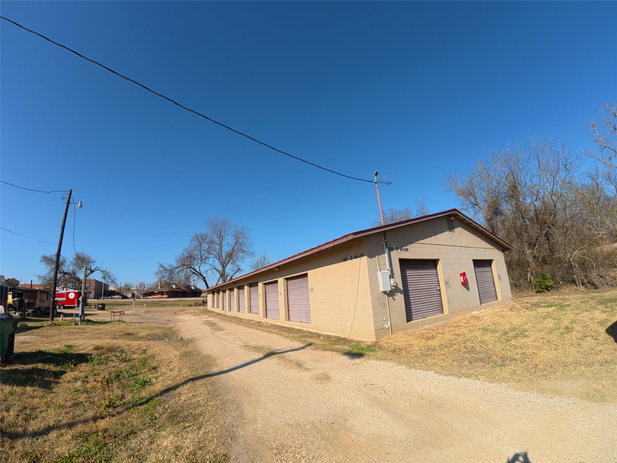 101 & 309 S Main St # A, Elgin, TX 78621