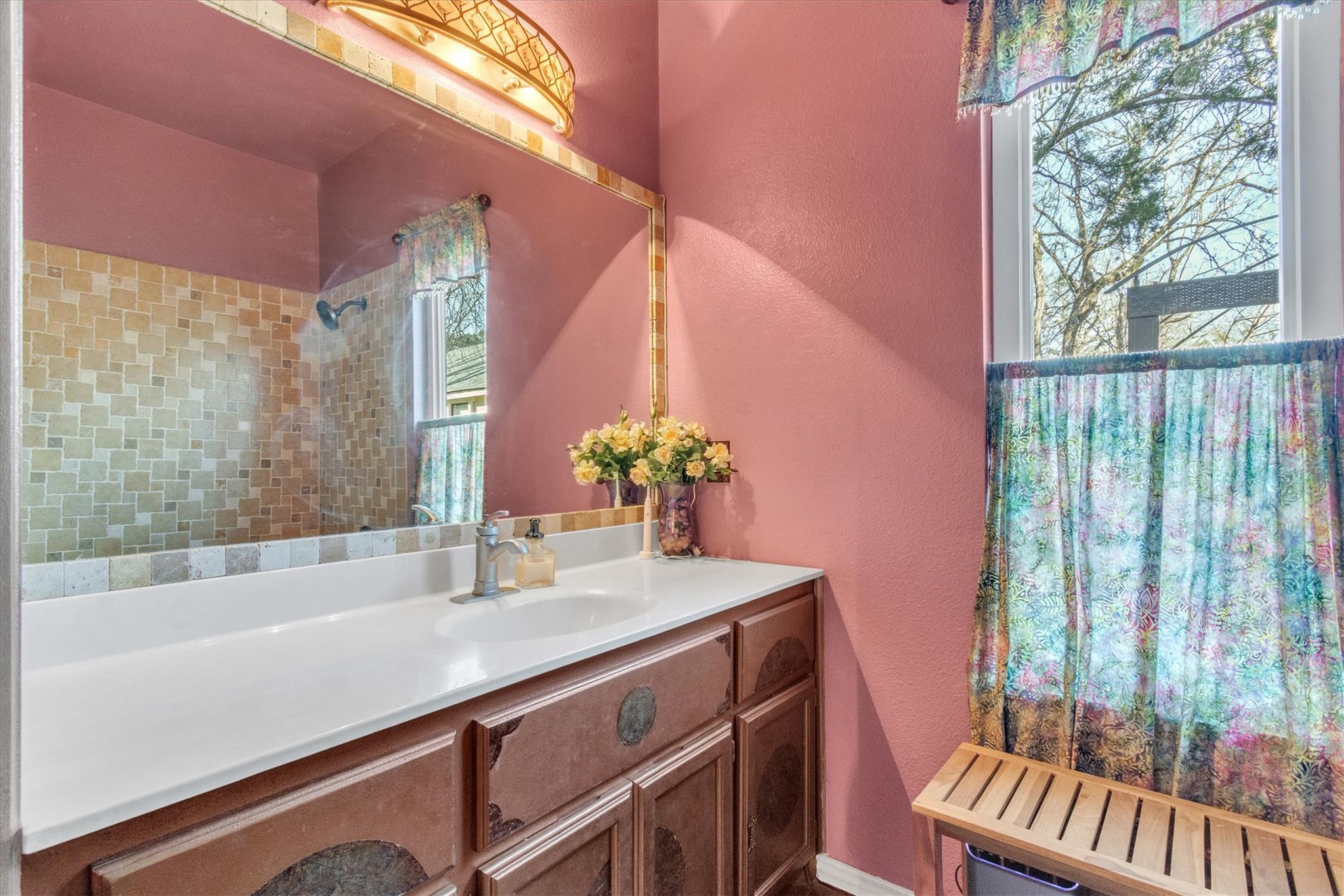 2812 Saratoga Dr, Austin, TX 78733