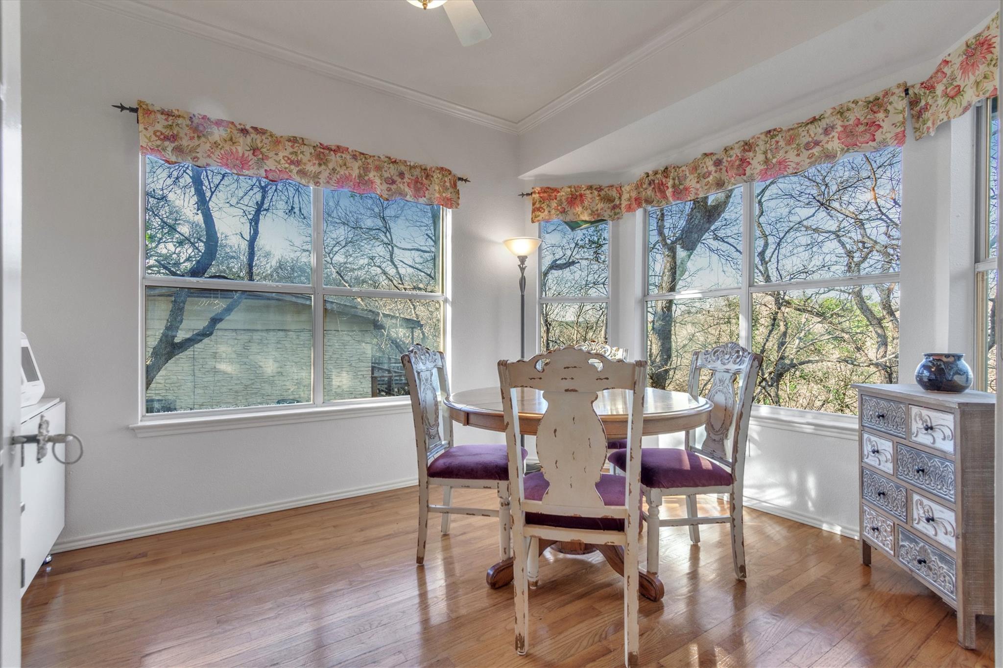 2812 Saratoga Dr, Austin, TX 78733