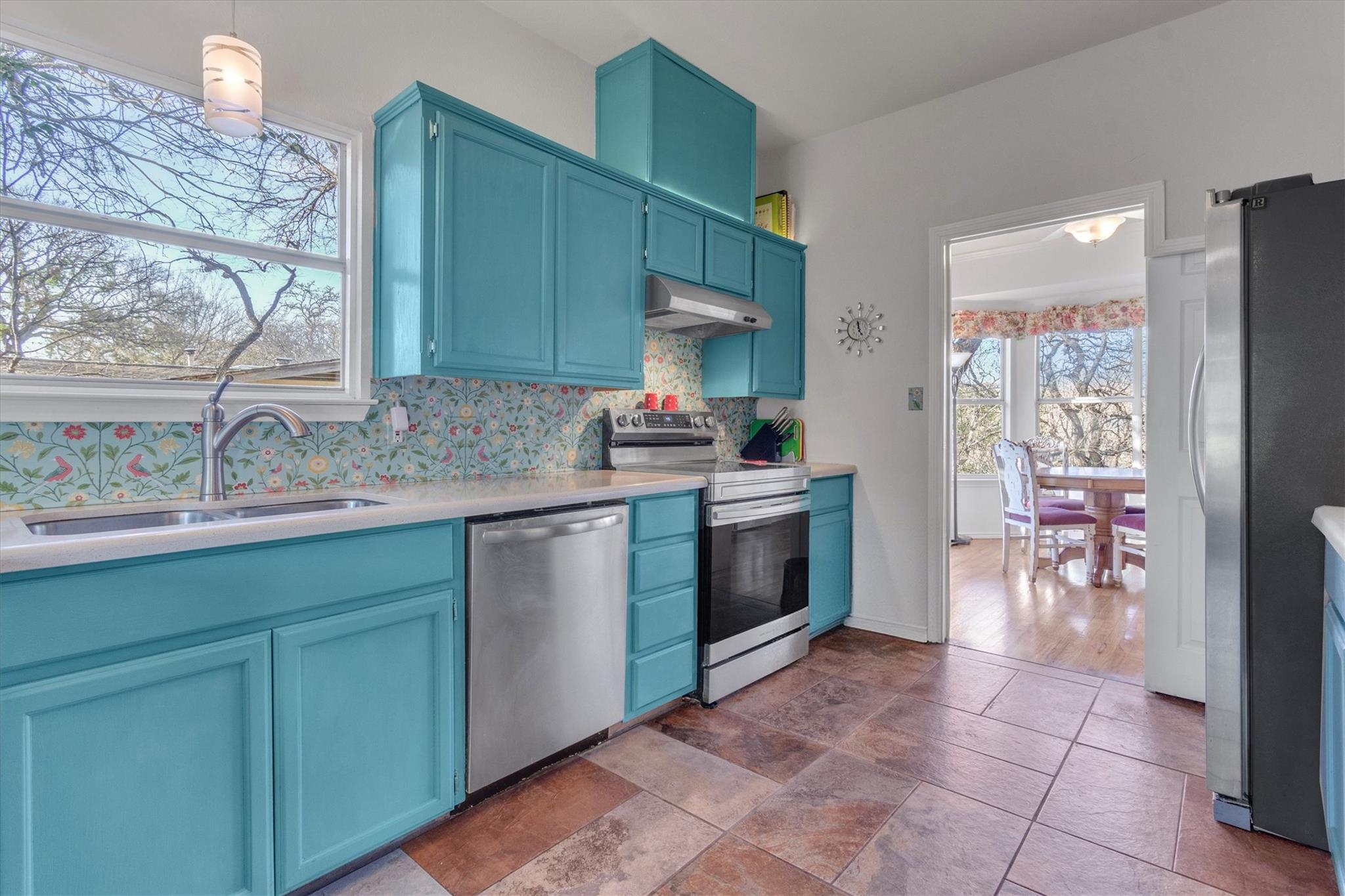 2812 Saratoga Dr, Austin, TX 78733