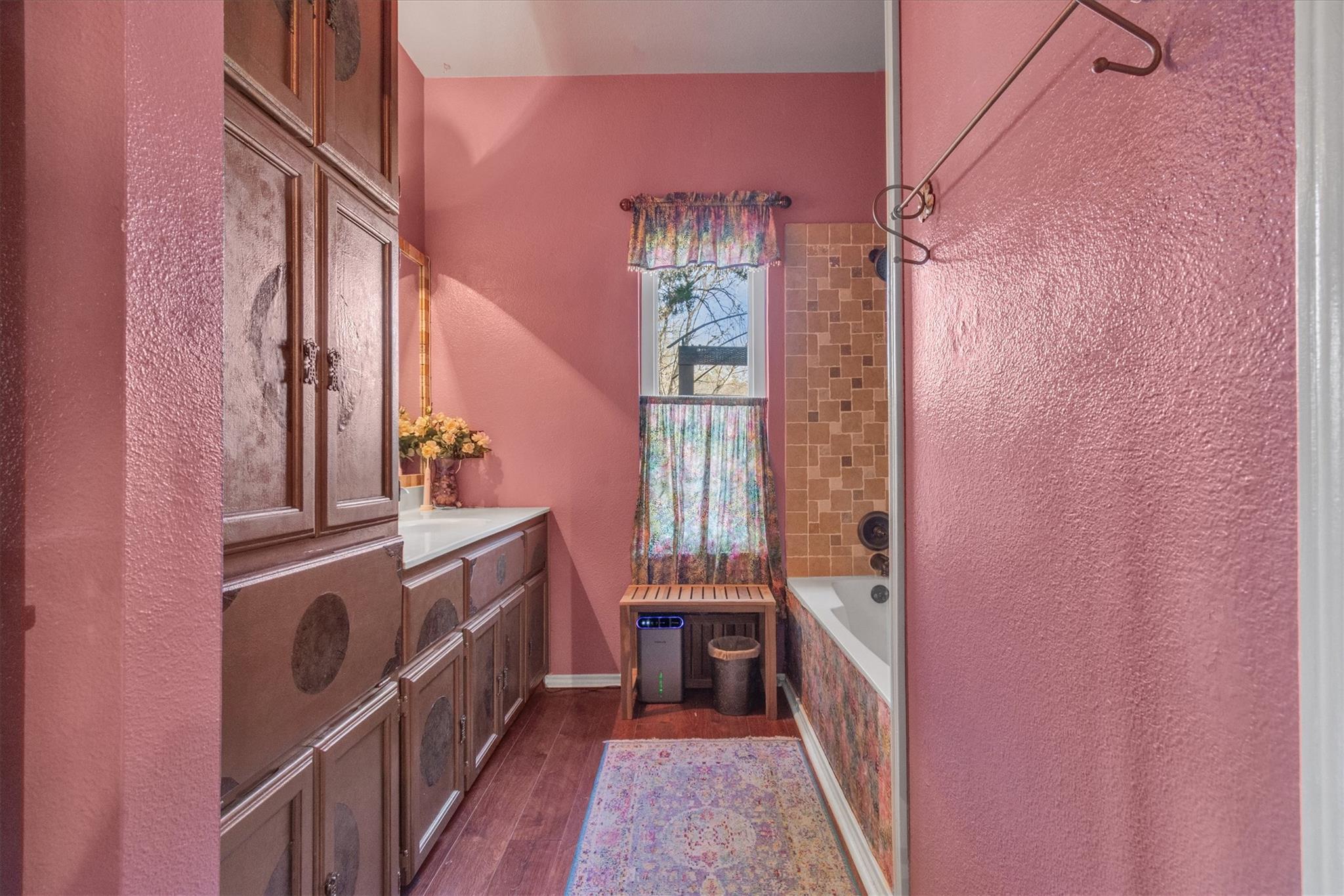 2812 Saratoga Dr, Austin, TX 78733