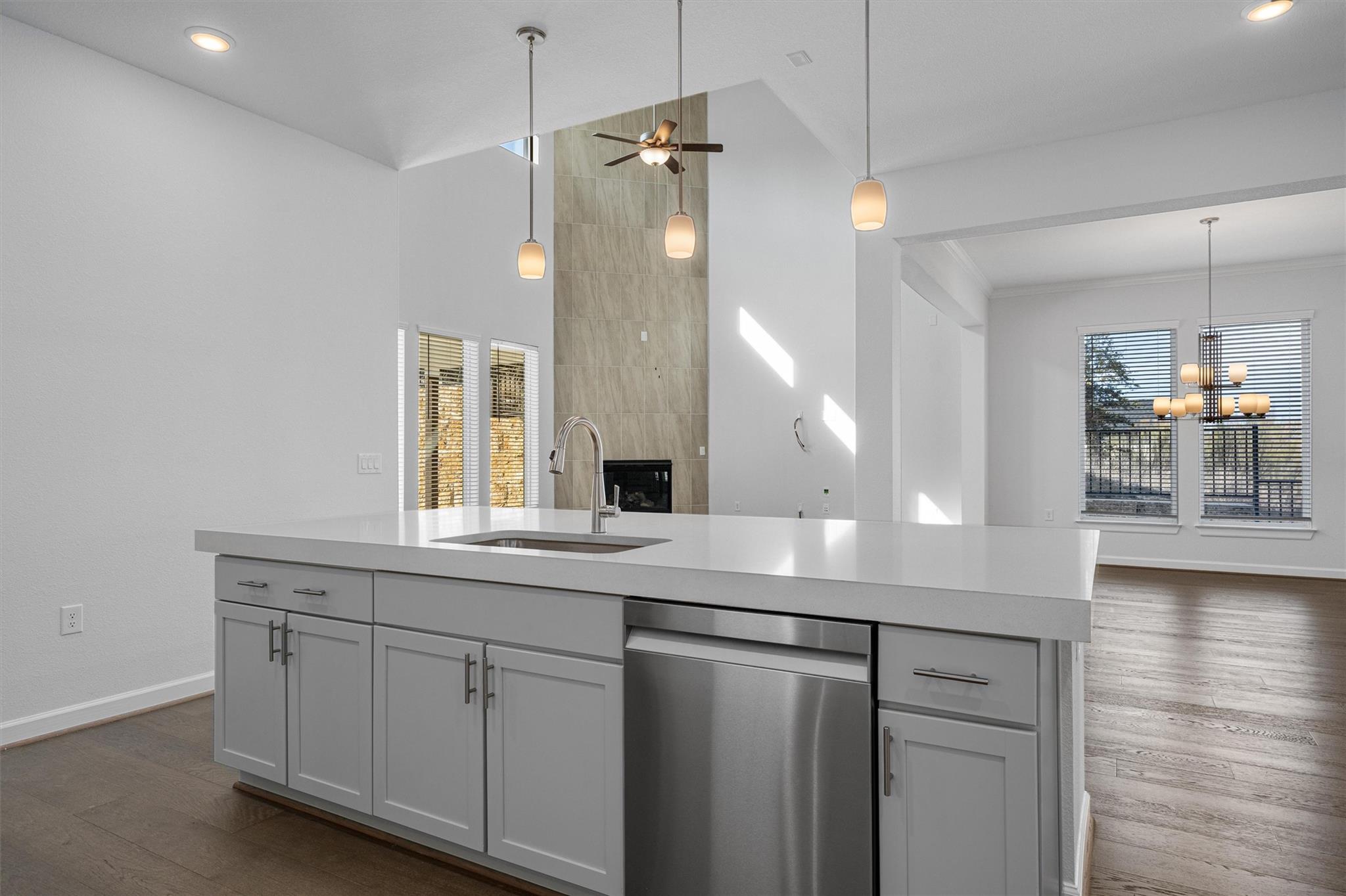 208 Lodestone Ln, Austin, TX 78738