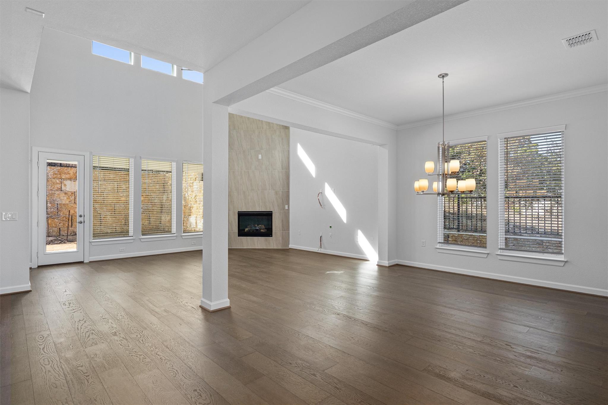 208 Lodestone Ln, Austin, TX 78738