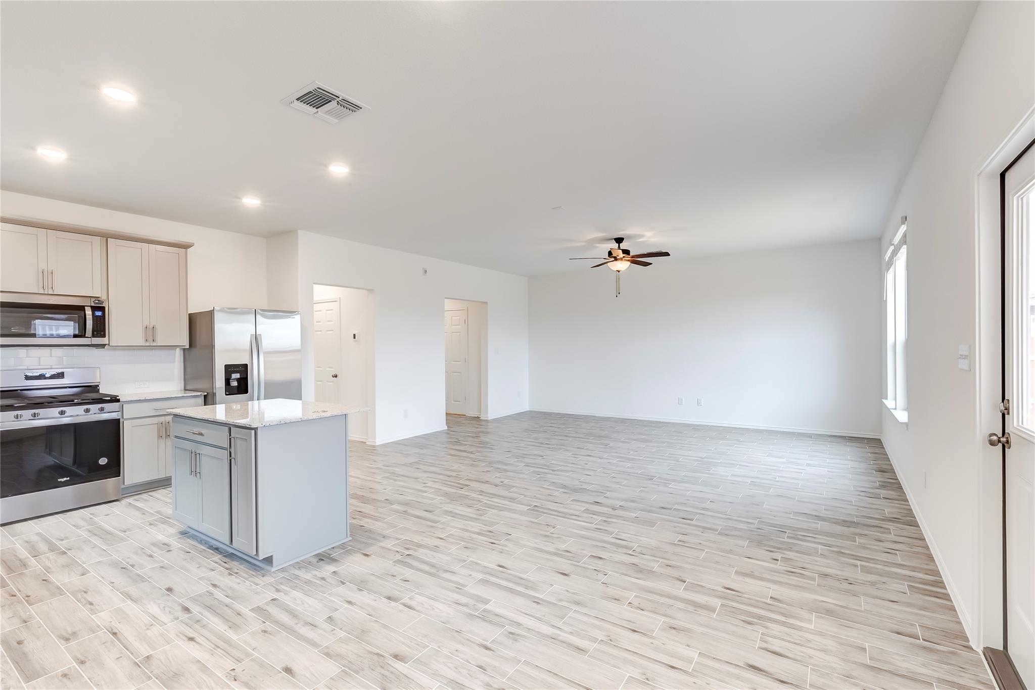 132 Ventura Dr, Liberty Hill, TX 78642