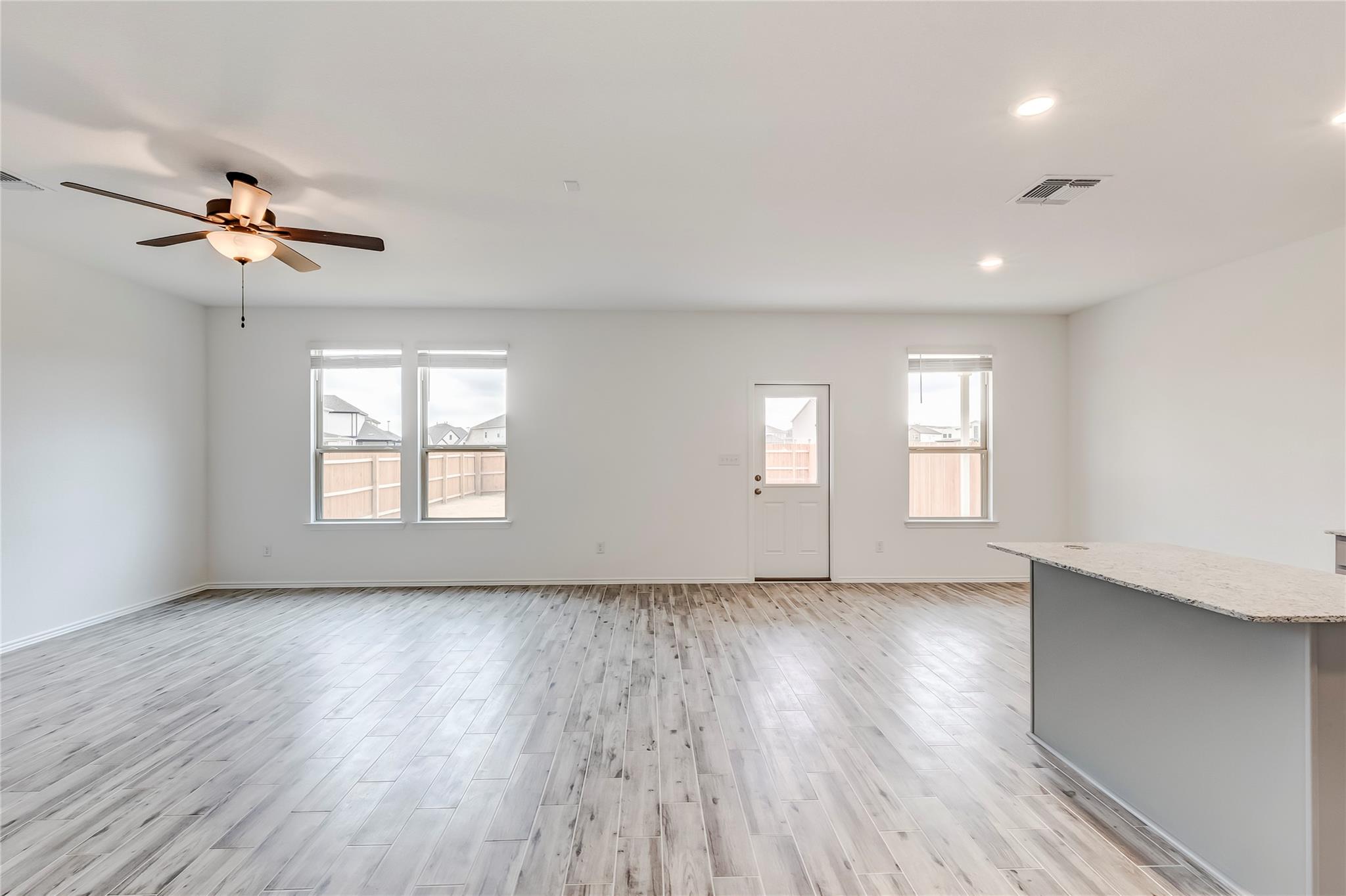 132 Ventura Dr, Liberty Hill, TX 78642