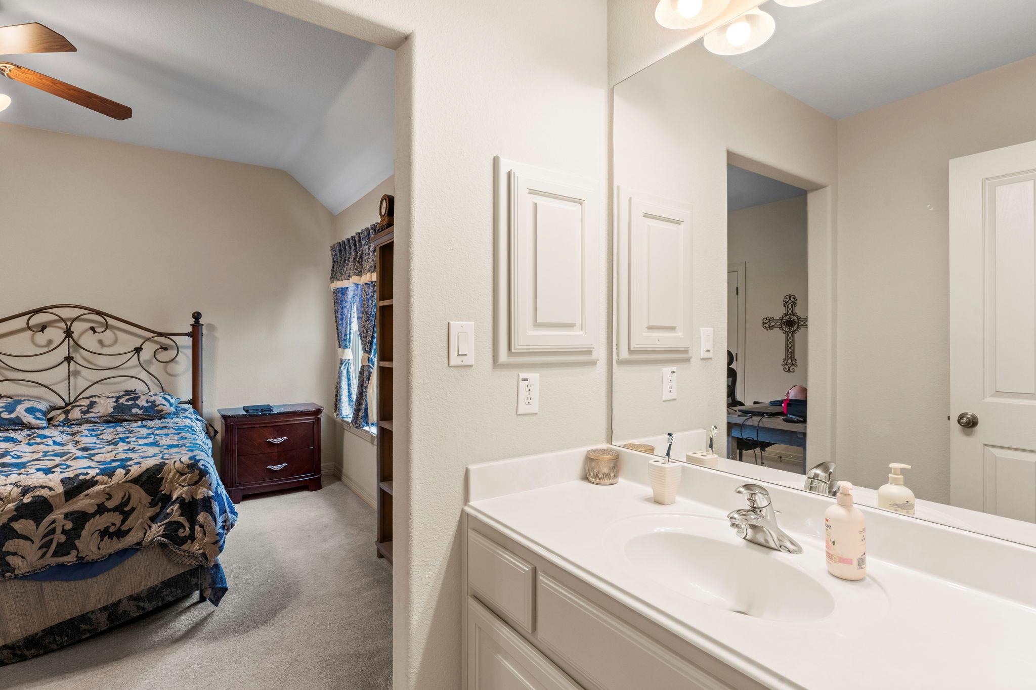 239 Whitney Run, Buda, TX 78610