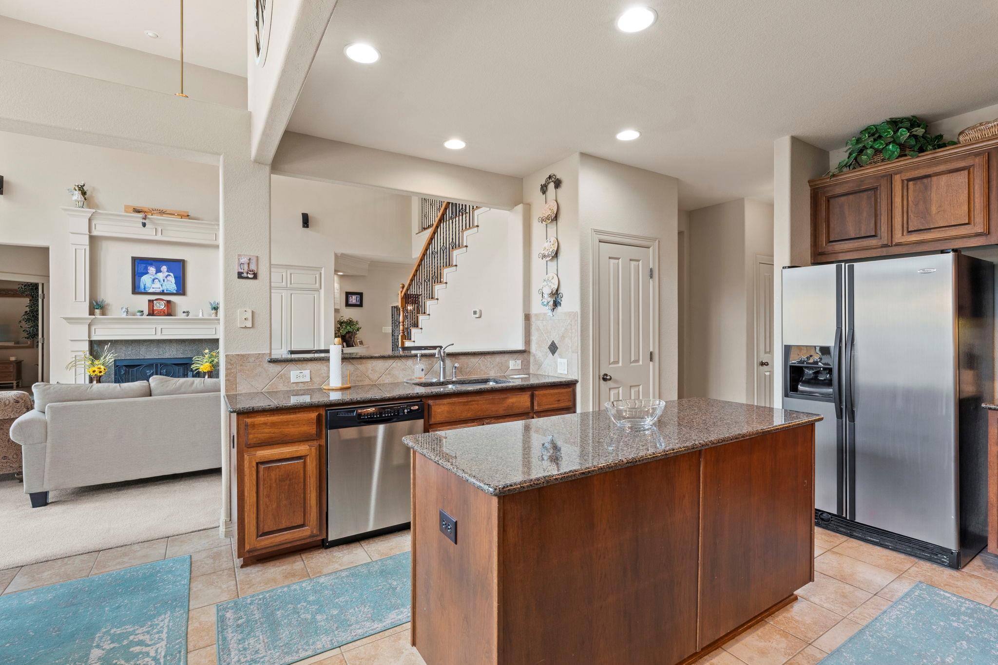 239 Whitney Run, Buda, TX 78610