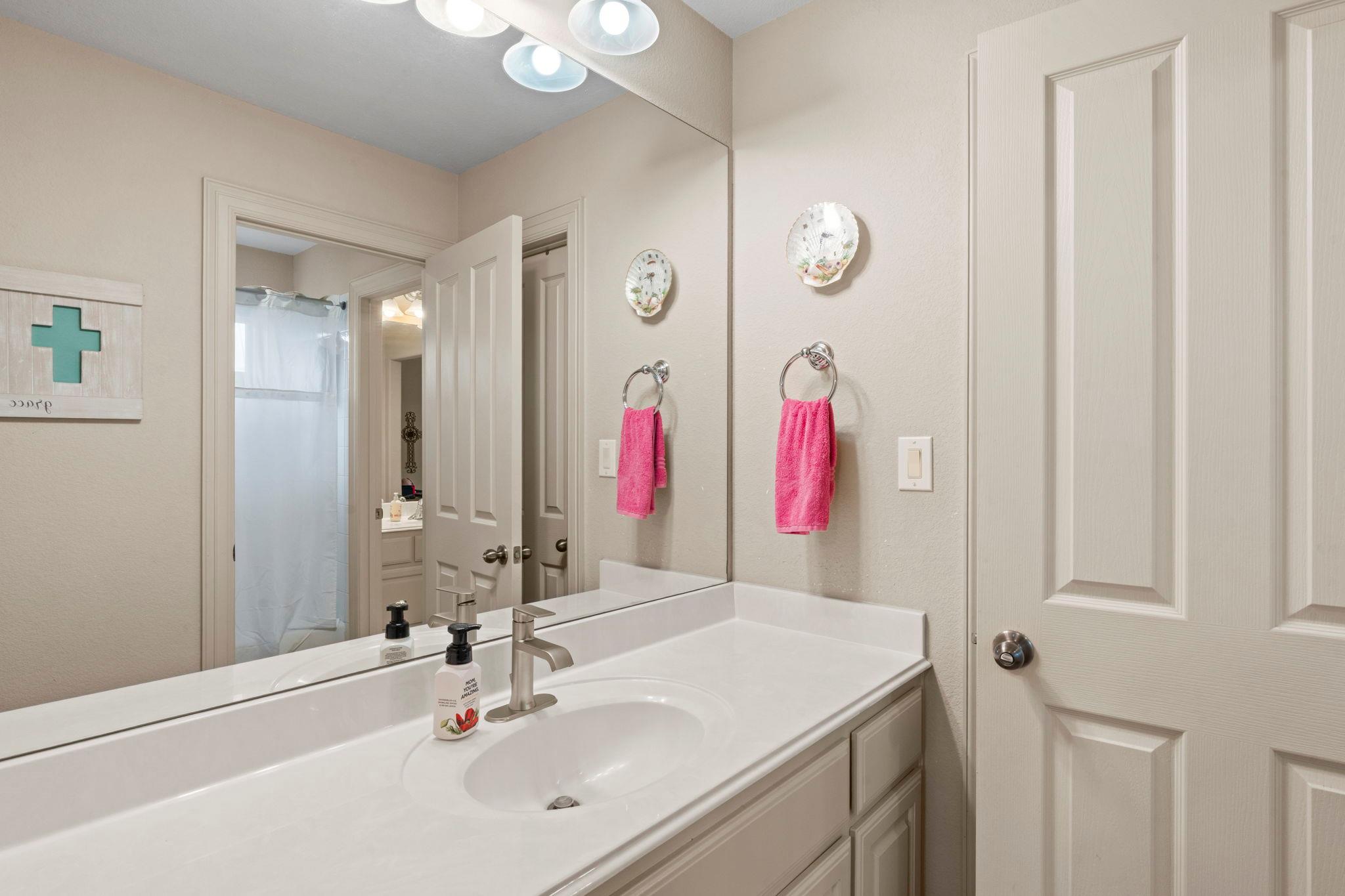 239 Whitney Run, Buda, TX 78610