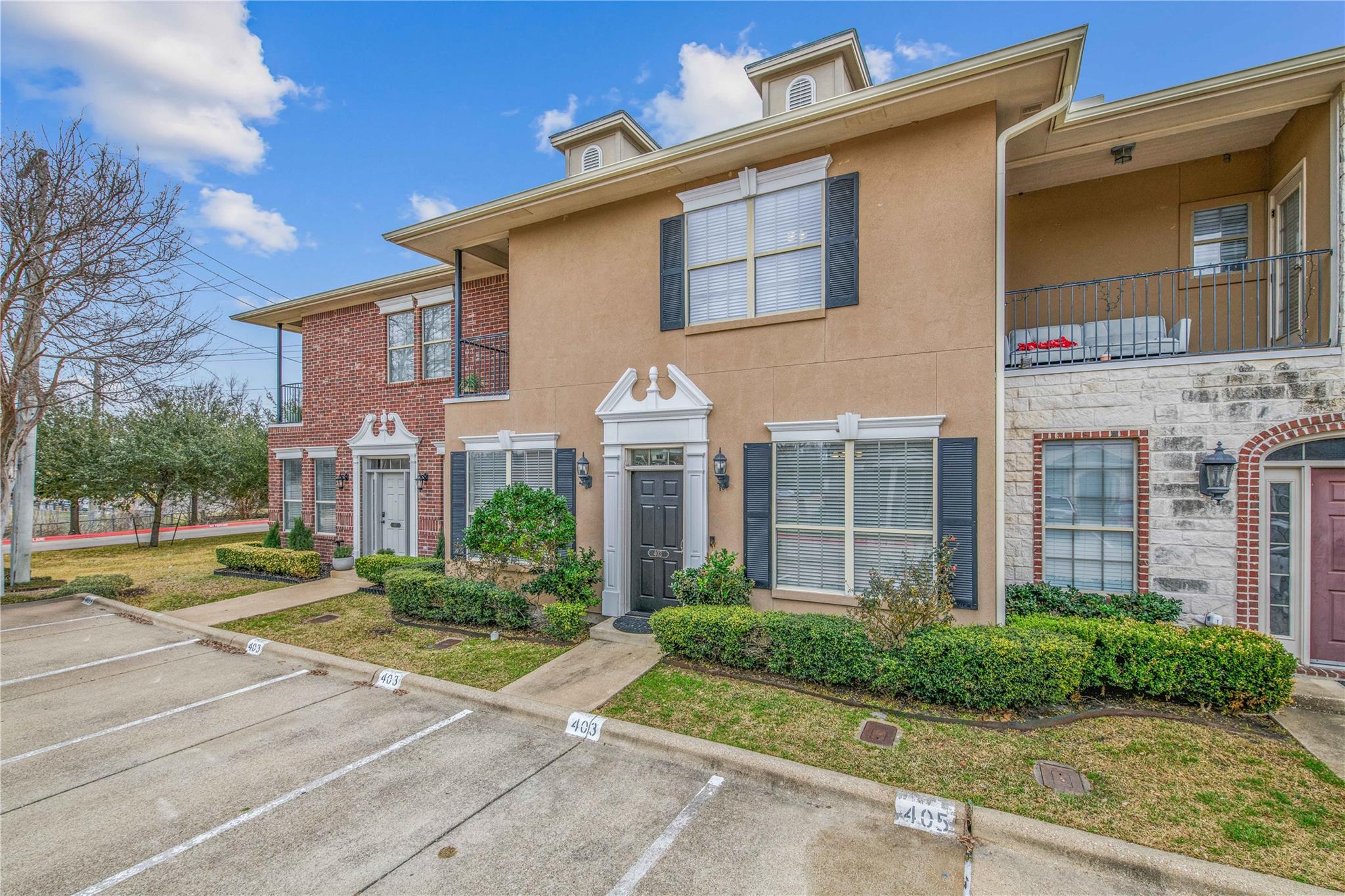 403 Forest Dr, College Station, TX 77840