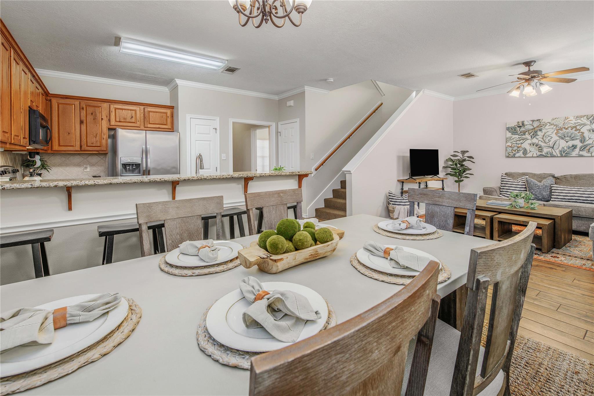 403 Forest Dr, College Station, TX 77840