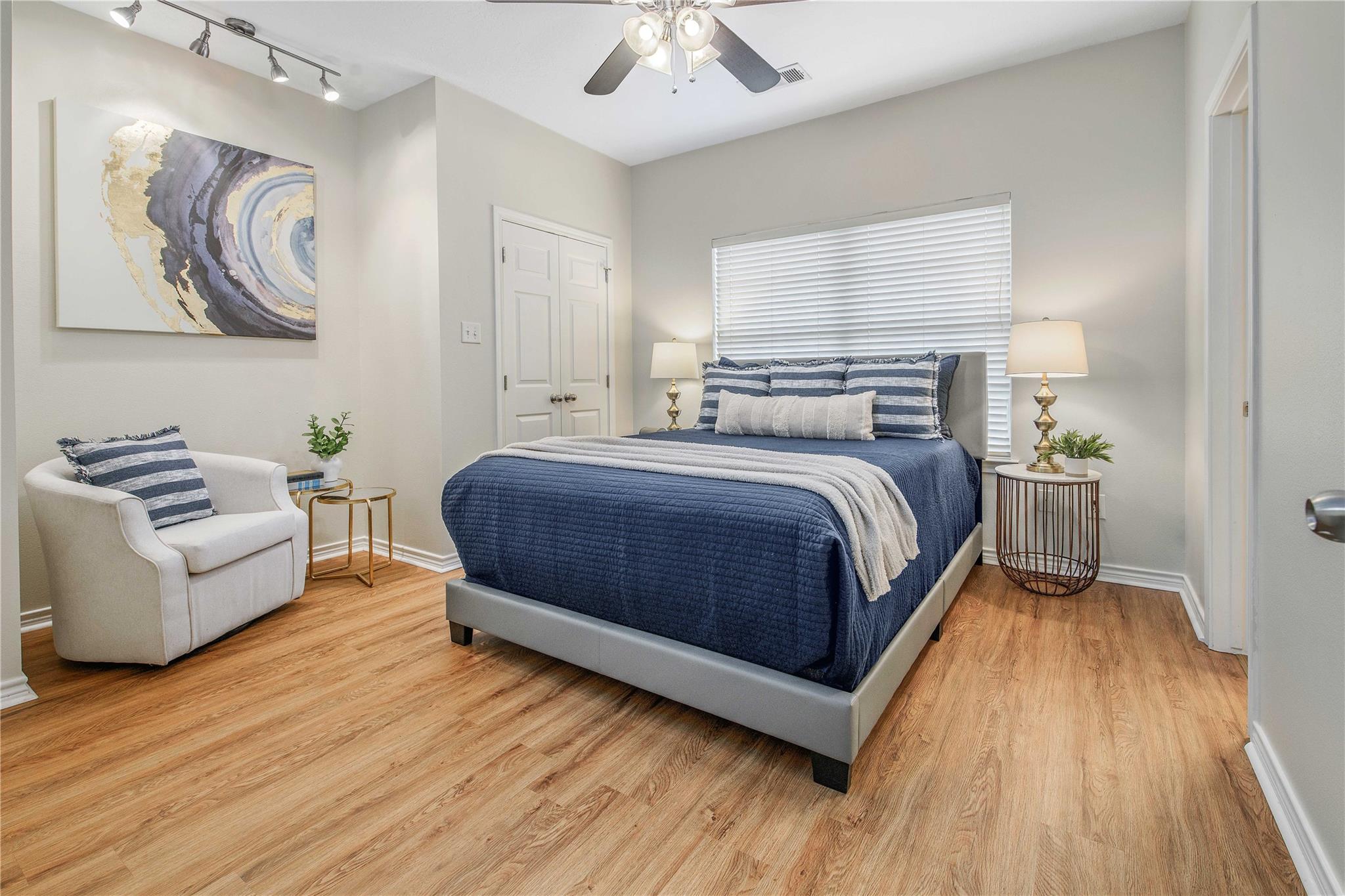 403 Forest Dr, College Station, TX 77840