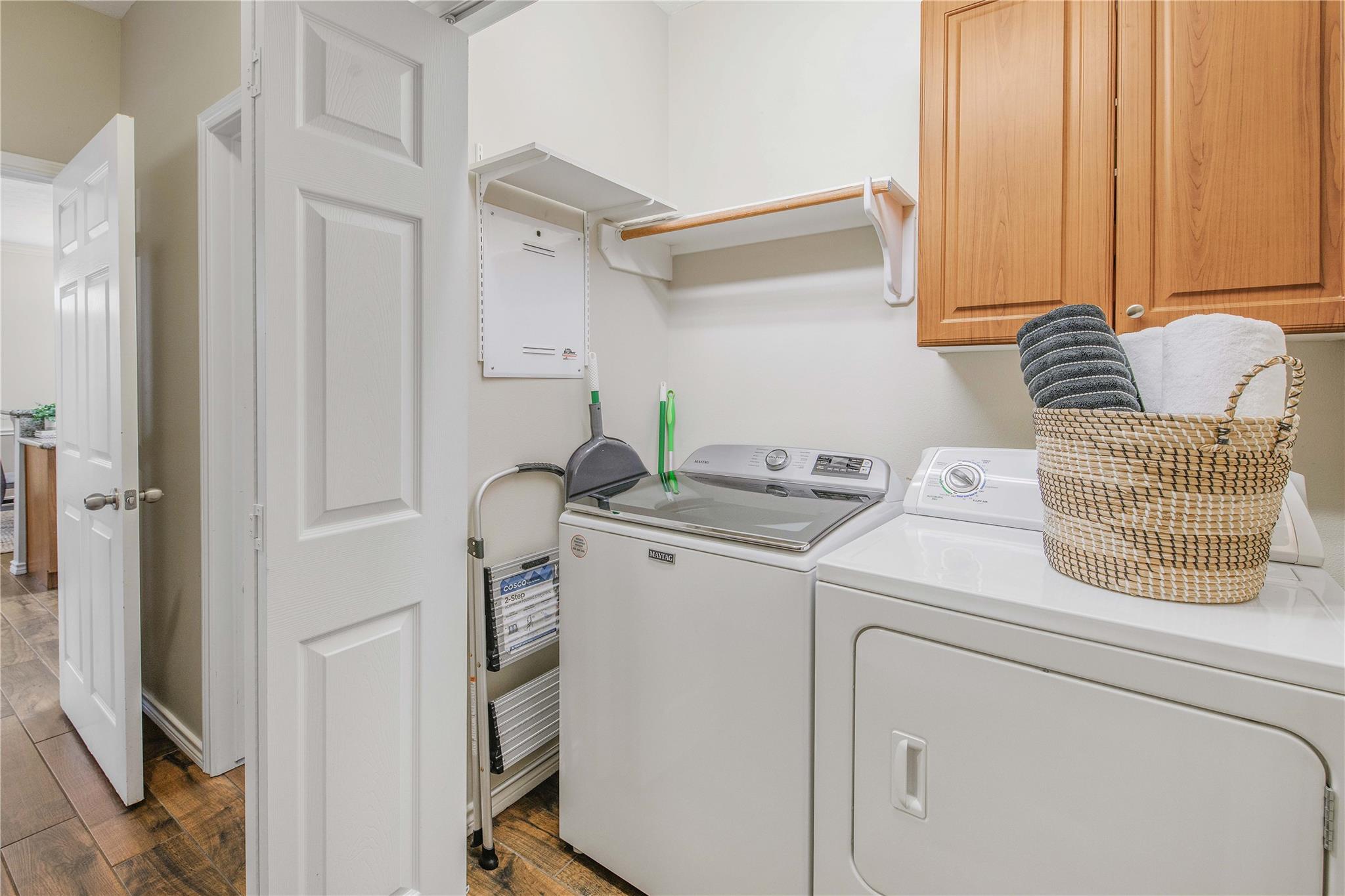 403 Forest Dr, College Station, TX 77840