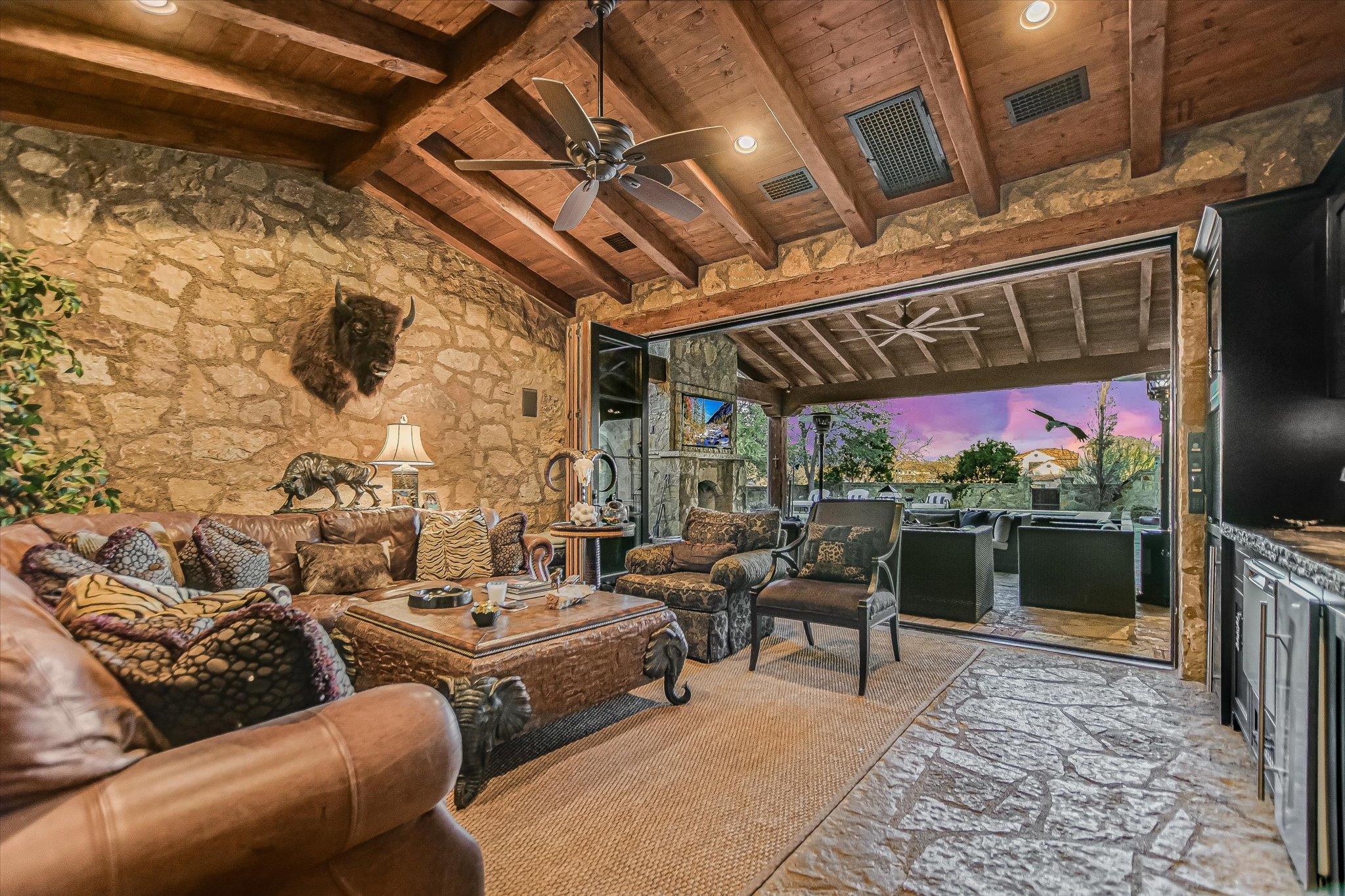 271 La Serena Loop, Horseshoe Bay, TX 78657