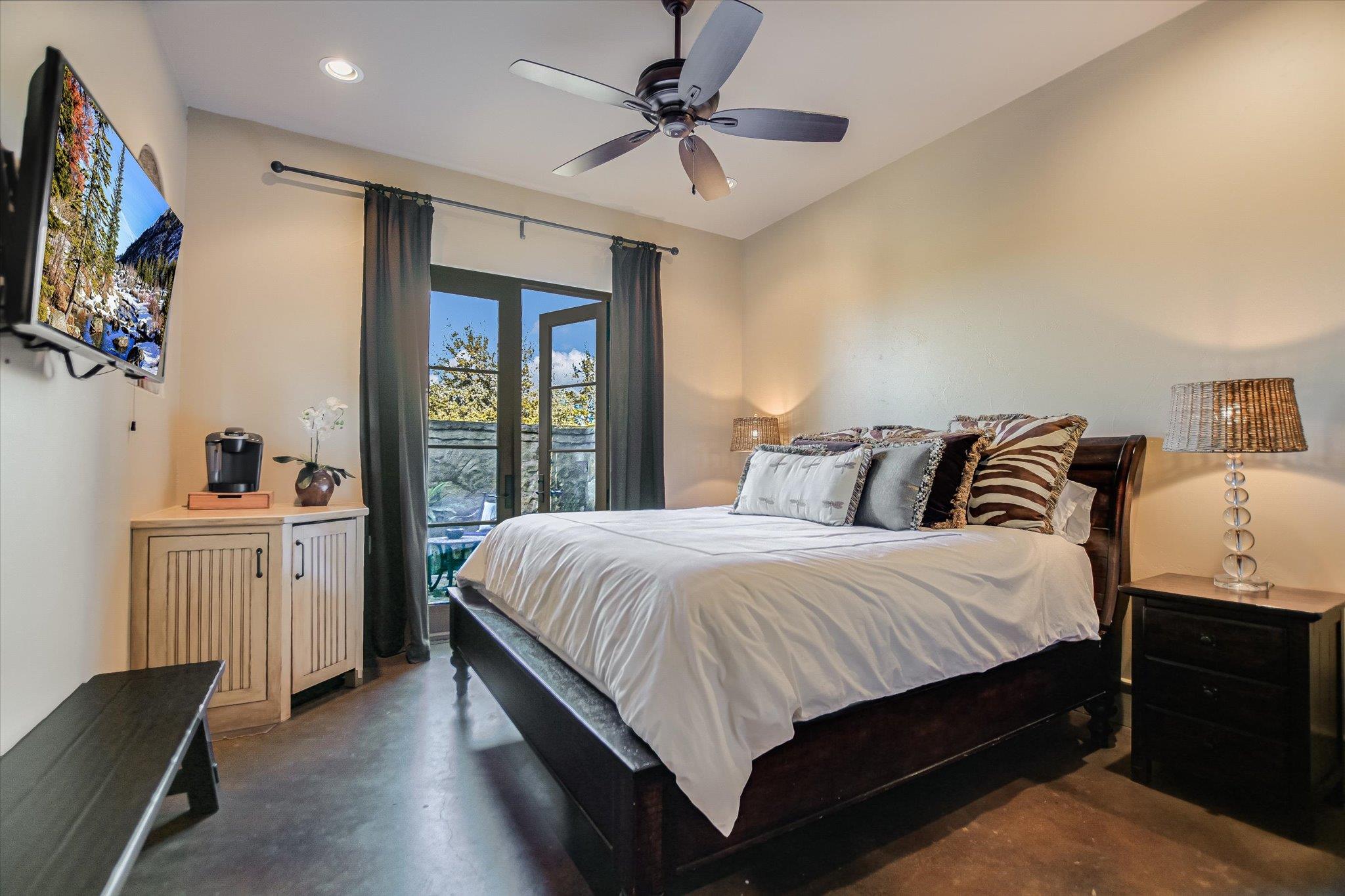 271 La Serena Loop, Horseshoe Bay, TX 78657