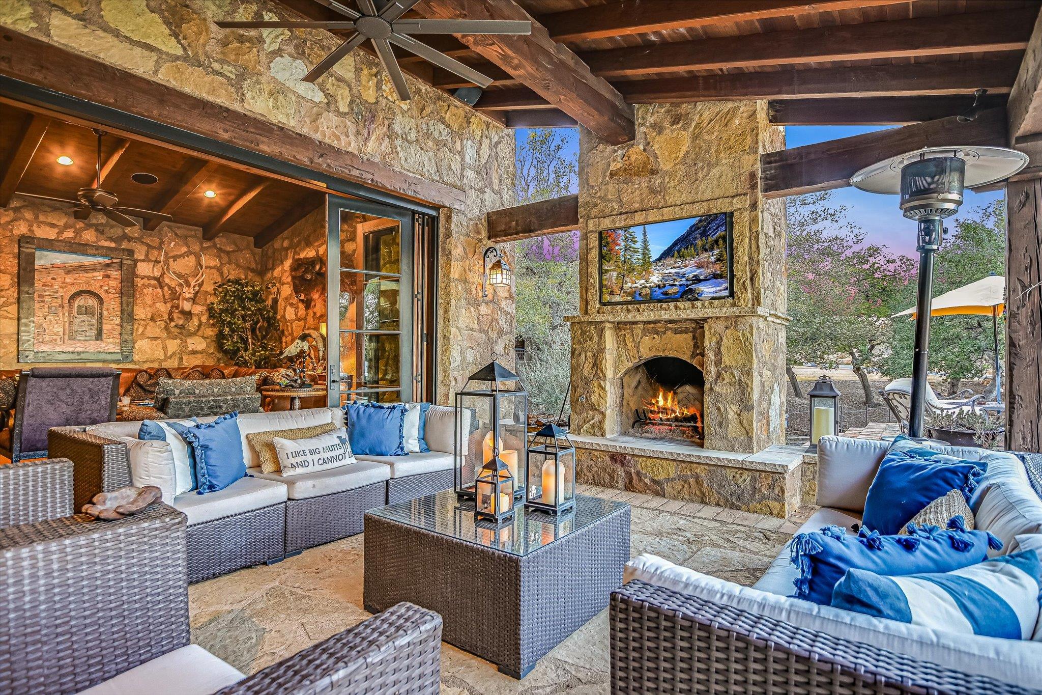 271 La Serena Loop, Horseshoe Bay, TX 78657